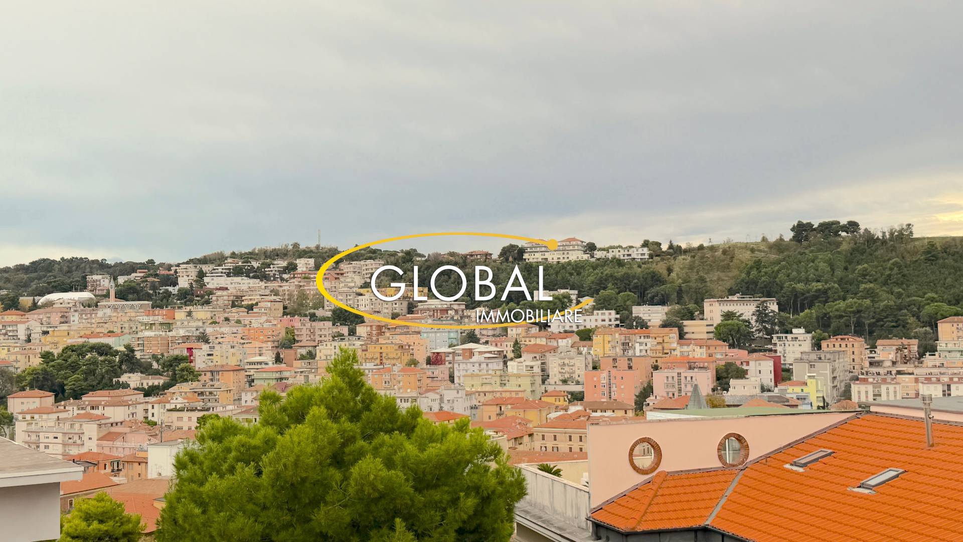 Attico in vendita a Ancona, Q. Adriatico