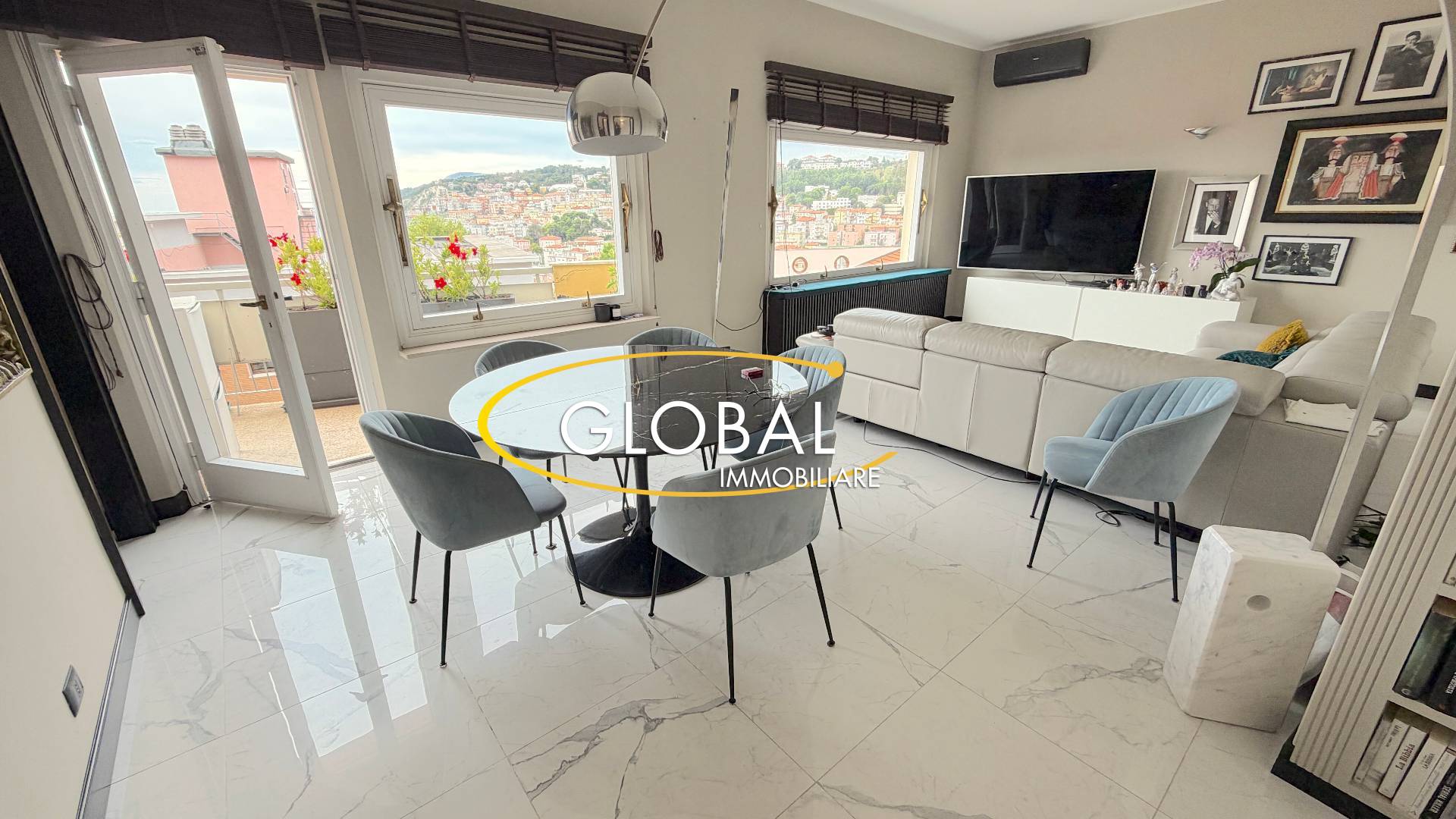 Attico in vendita a Ancona, Q. Adriatico