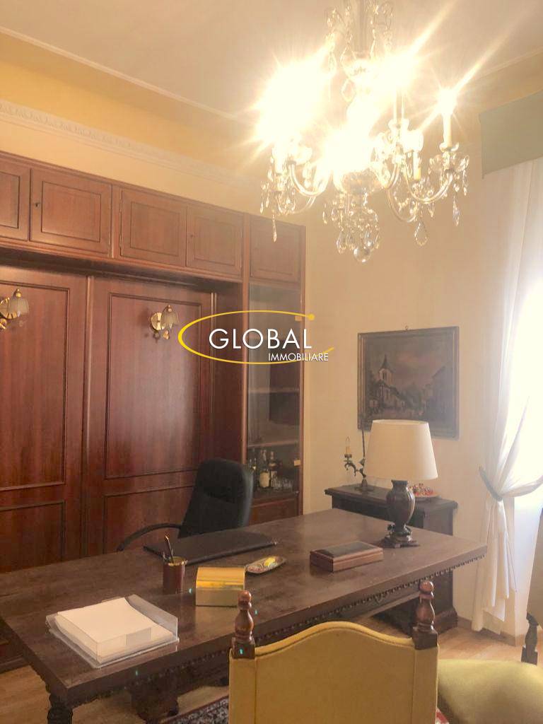 Appartamento in vendita a Ancona, Centro storico