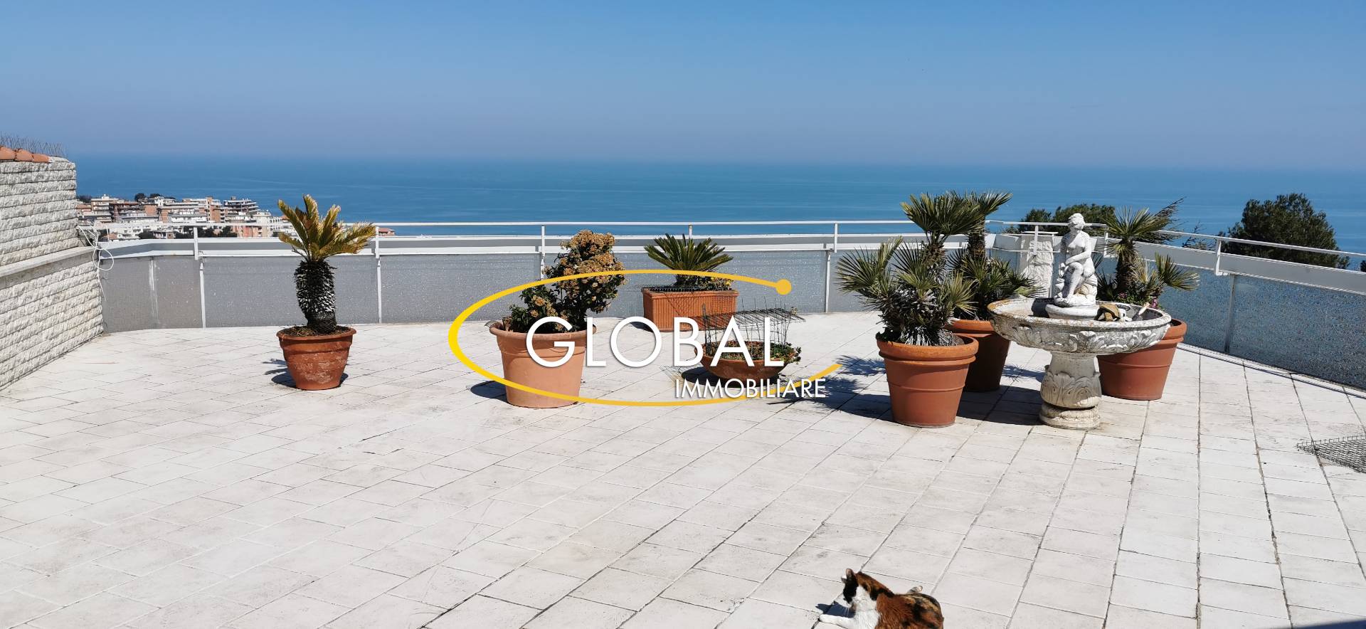 Attico in vendita a Ancona, Q. Adriatico