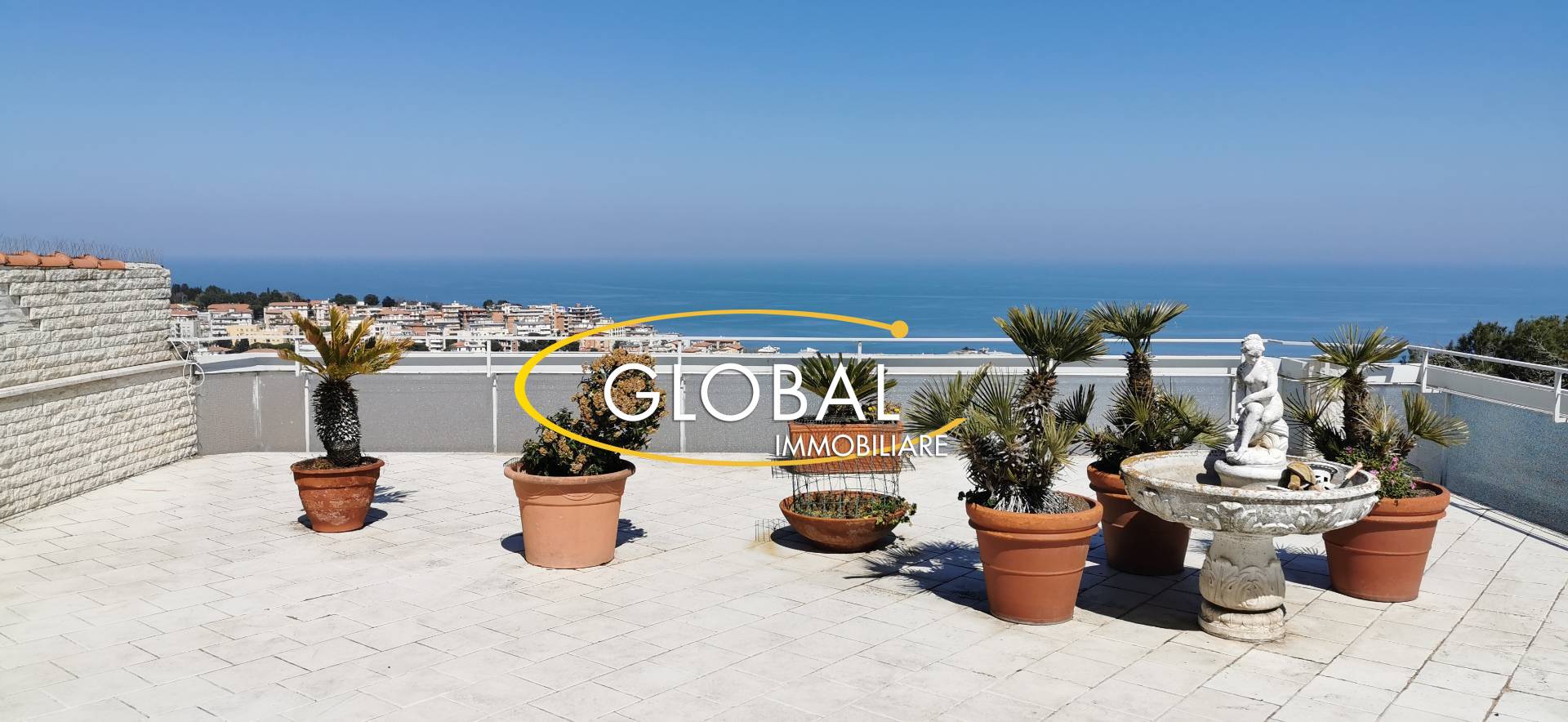 Attico in vendita a Ancona, Q. Adriatico