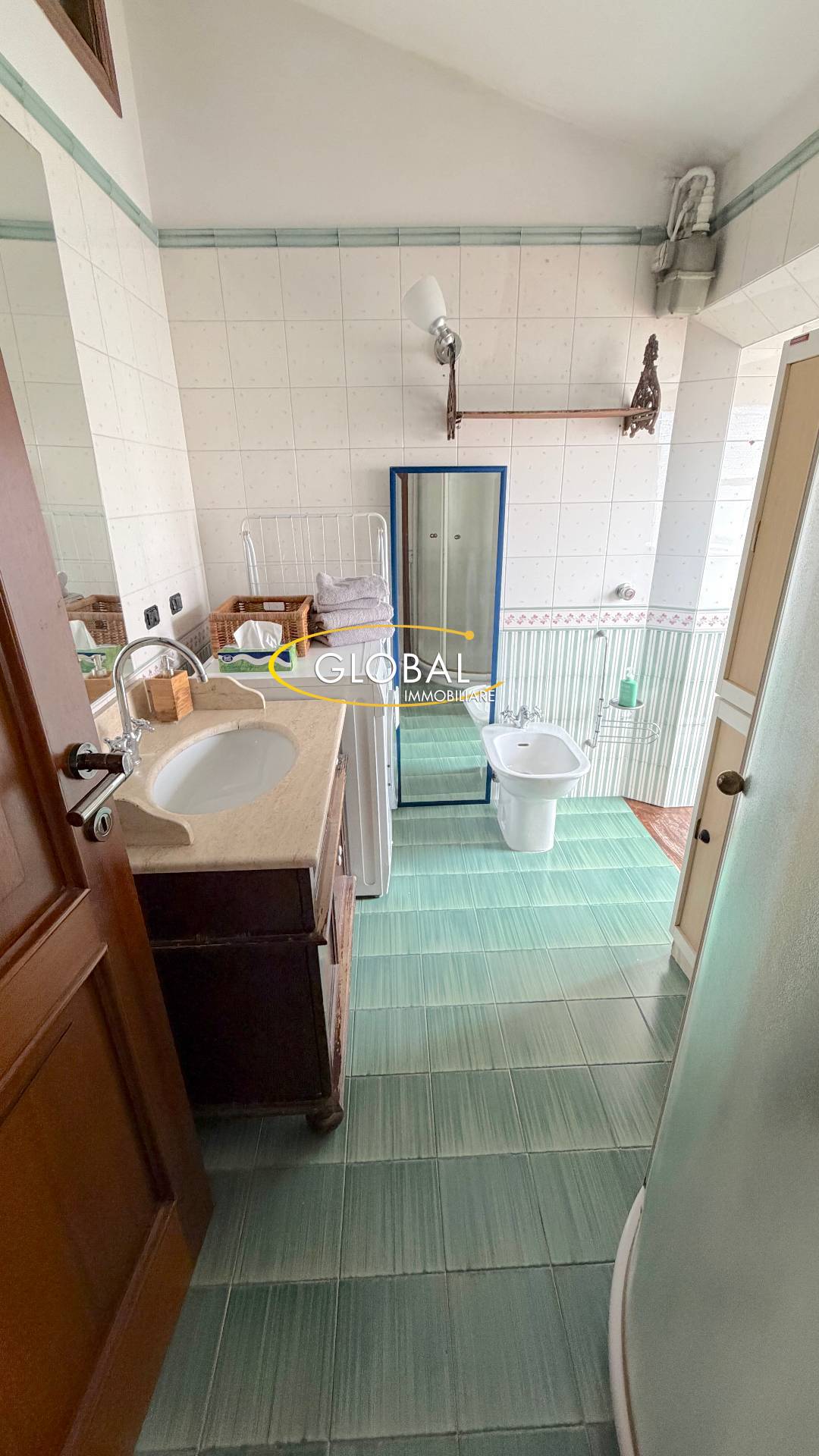 Appartamento in vendita a Ancona, Q. Adriatico