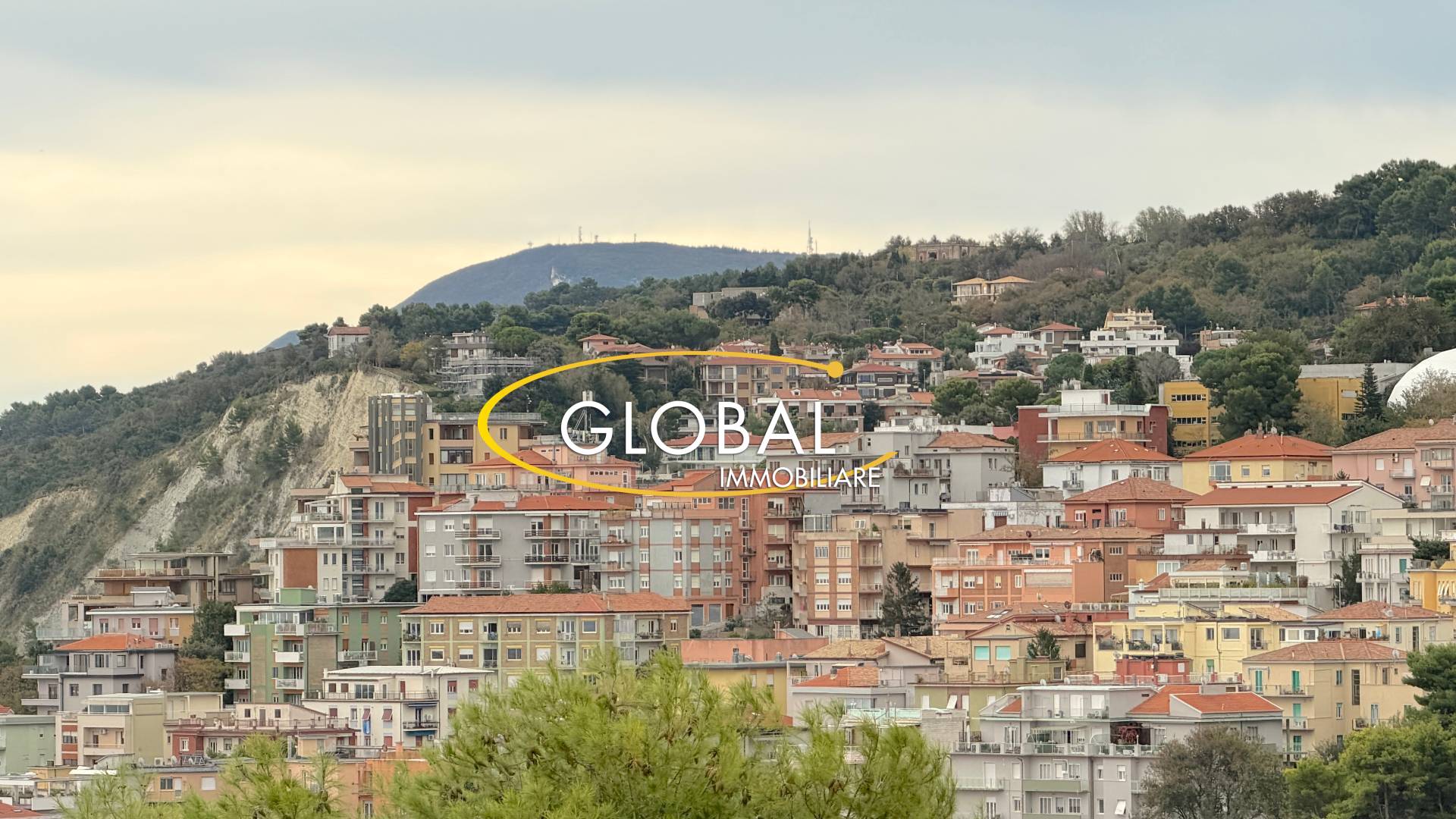 Attico in vendita a Ancona, Q. Adriatico