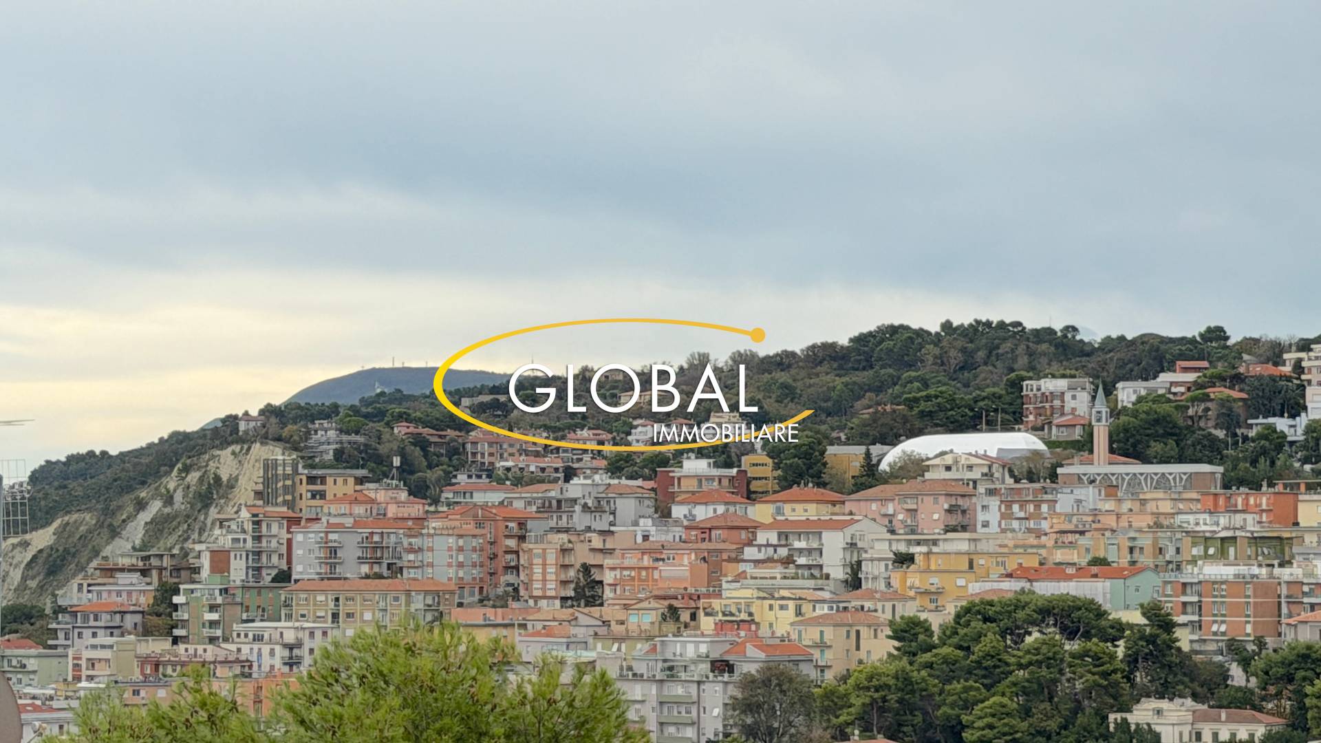 Attico in vendita a Ancona, Q. Adriatico