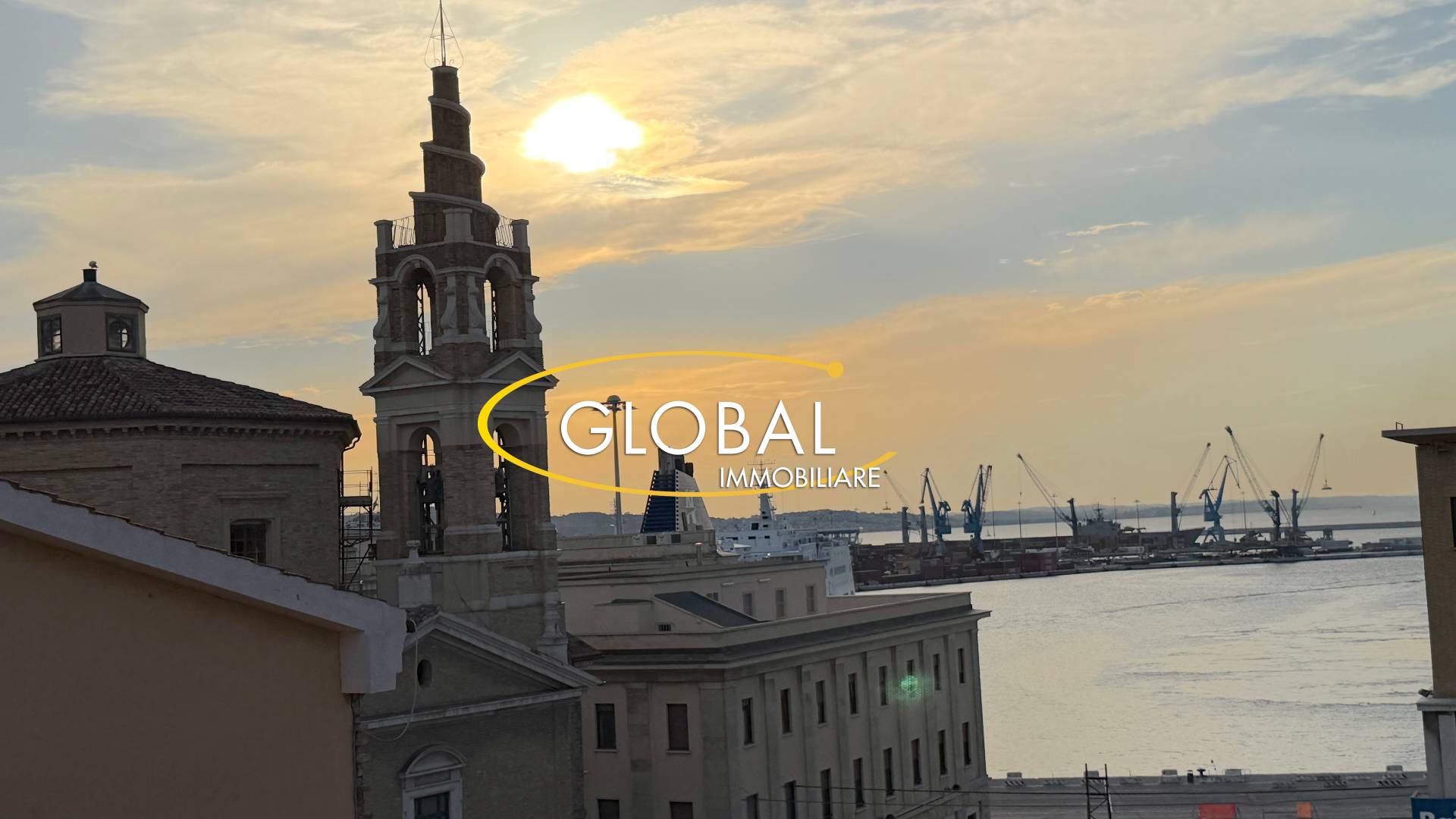 Appartamento in vendita a Ancona, Centro storico