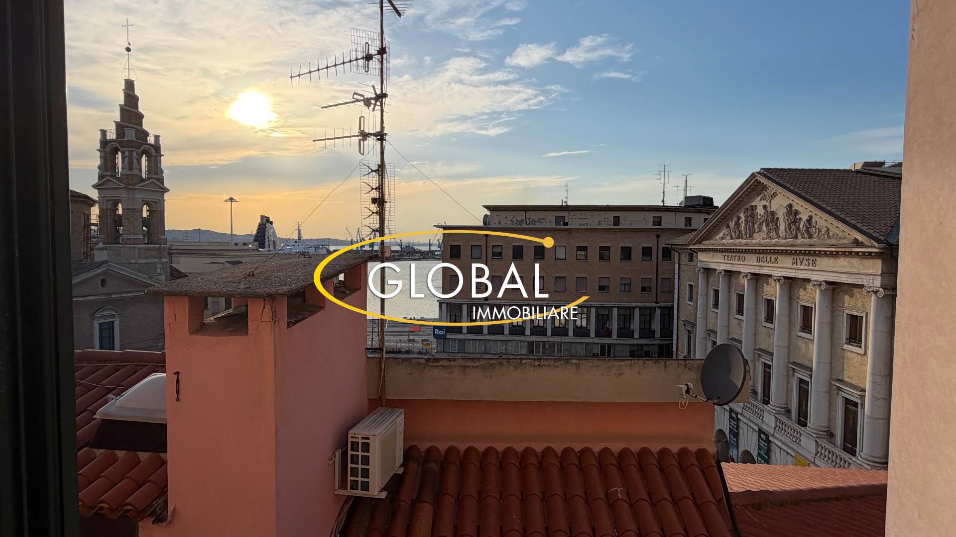Appartamento in vendita a Ancona, Centro storico