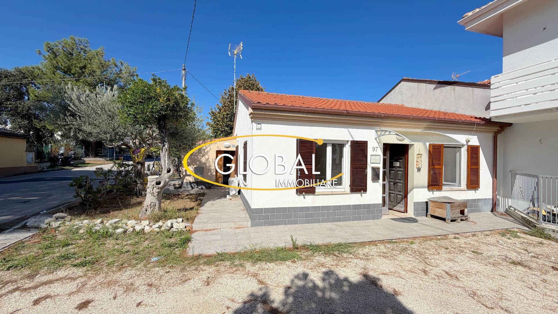Casa Semindipendente in vendita a Senigallia, Montignano