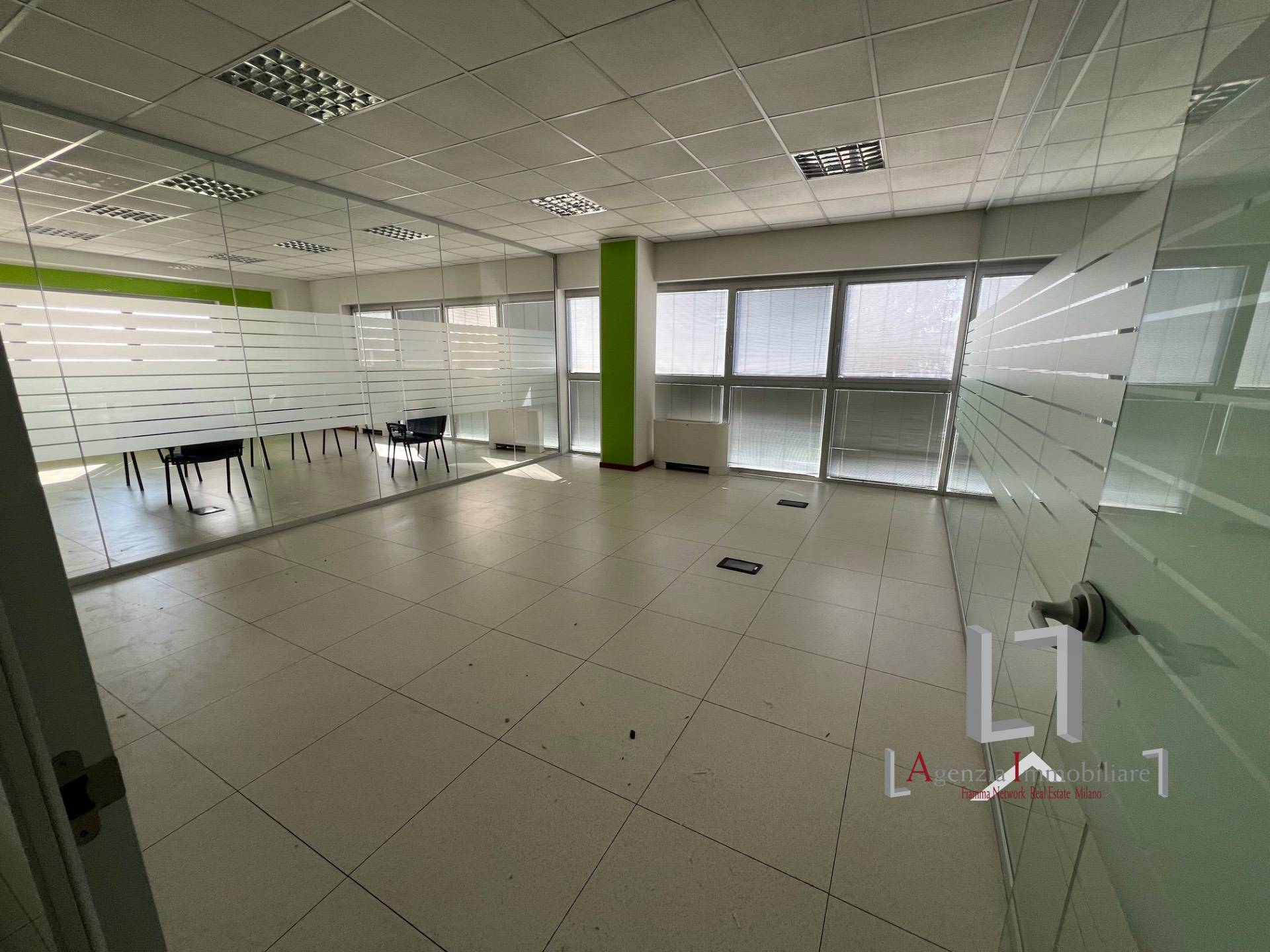 Ufficio in affitto a Cavenago di Brianza