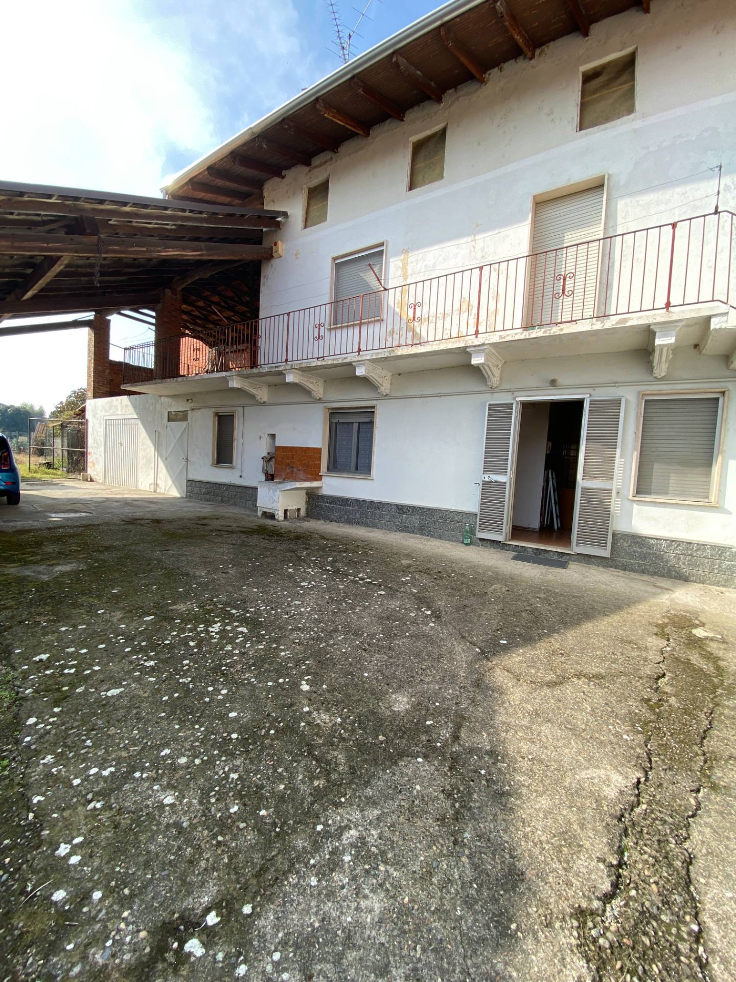 Rustico - Casale in vendita a Vicolungo