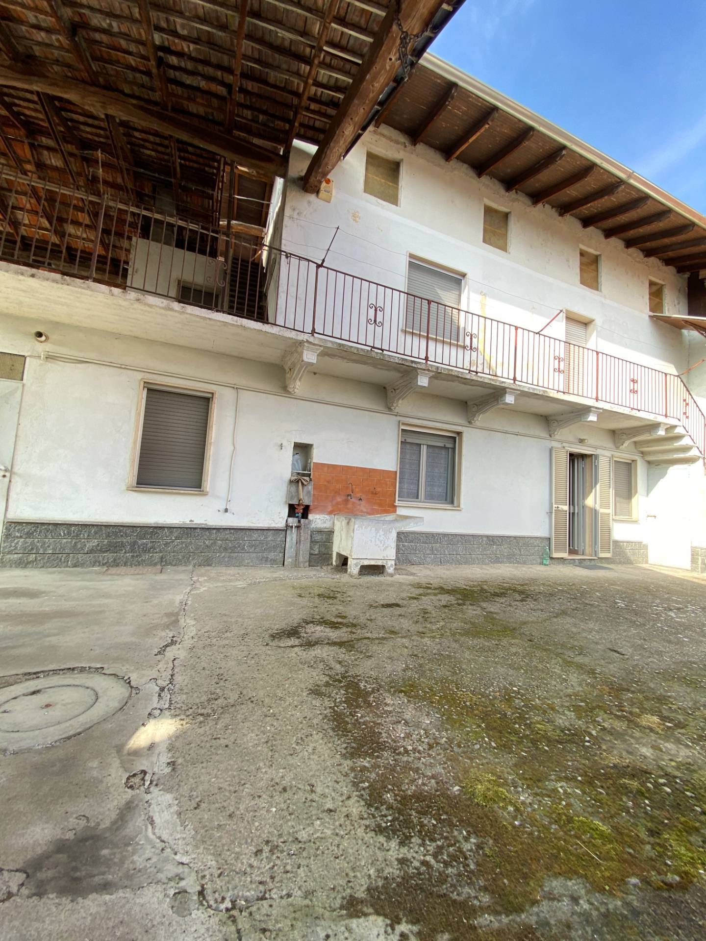 Rustico - Casale in vendita a Vicolungo