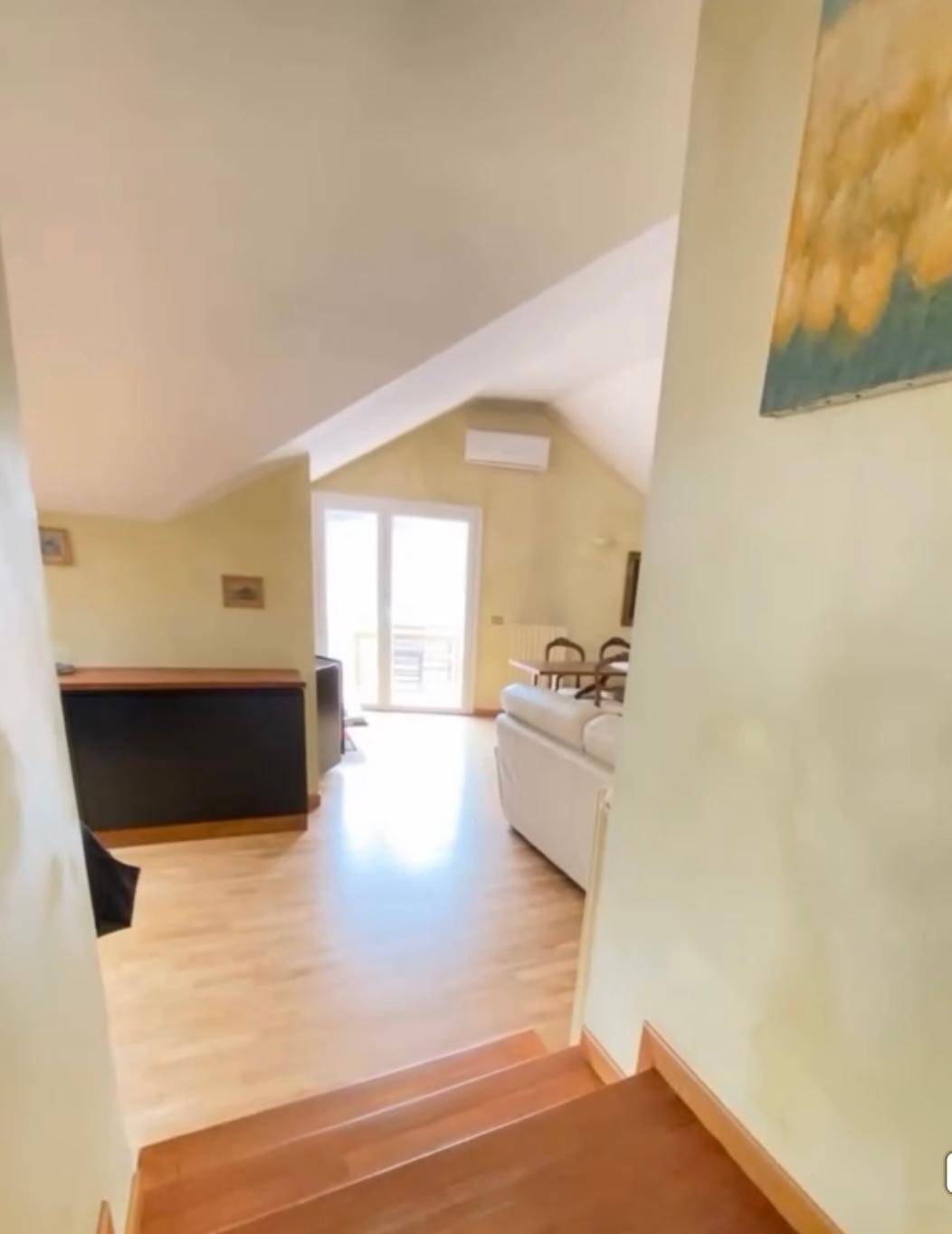 Attico - Mansarda in affitto a Novara, Centro