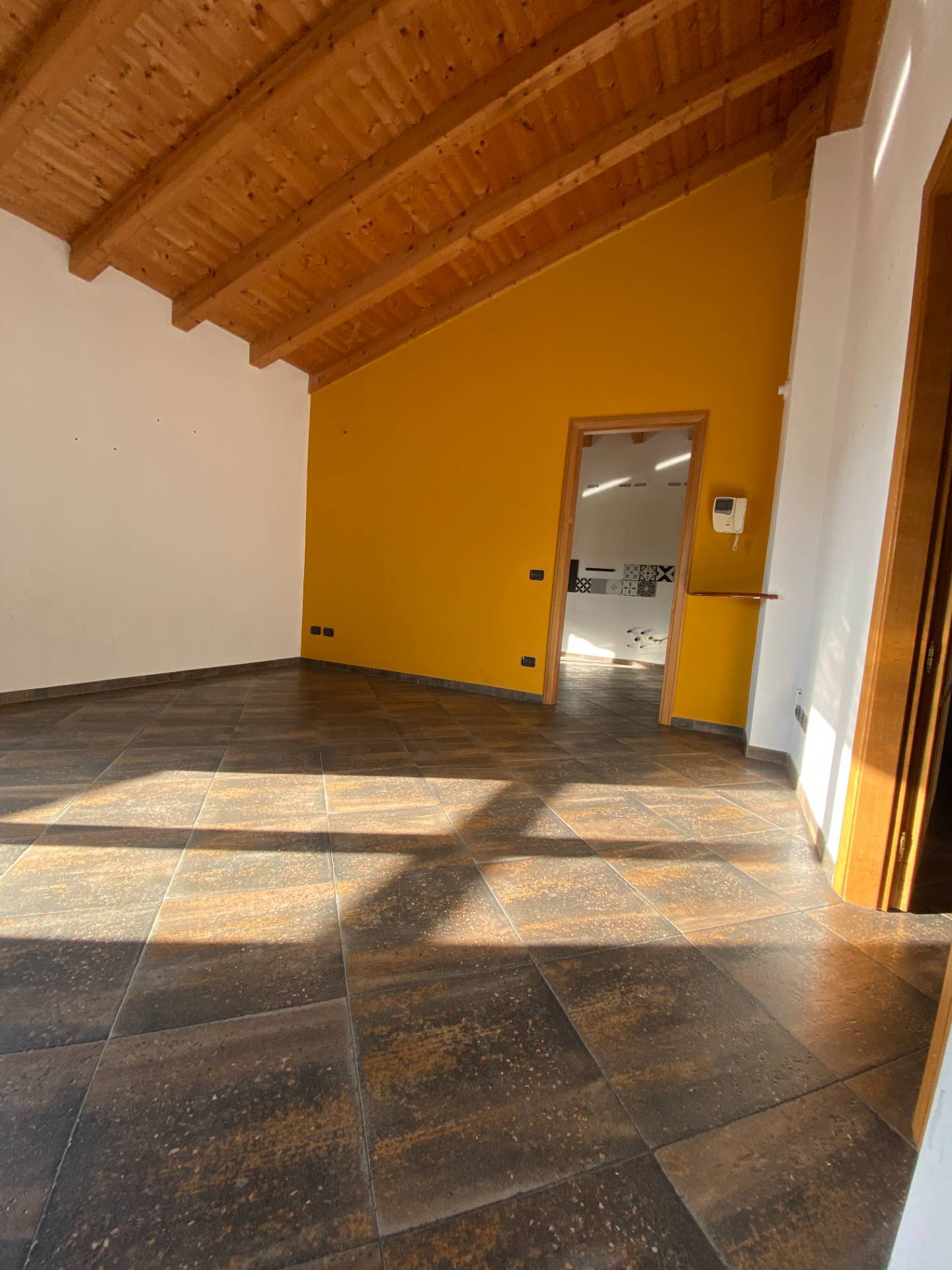 Appartamento in affitto a Novara, Periferia e Frazioni