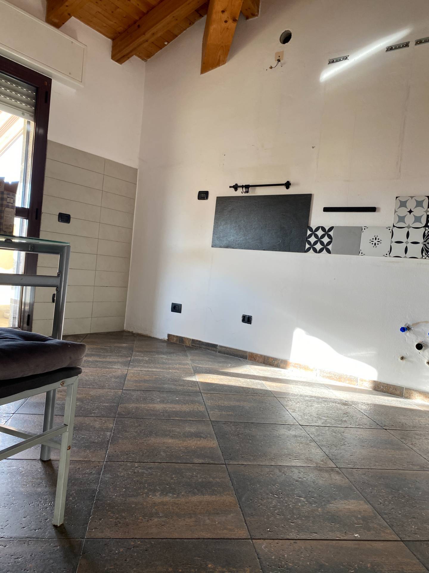 Appartamento in affitto a Novara, Periferia e Frazioni