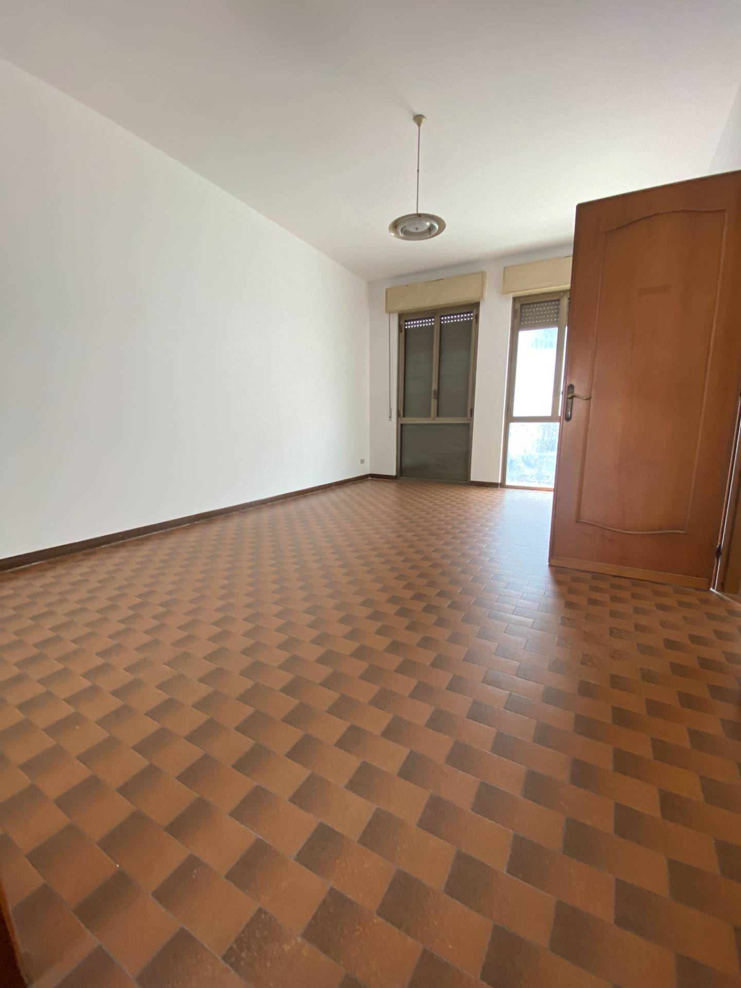 Studio/Ufficio in affitto a Novara, Periferia e Frazioni