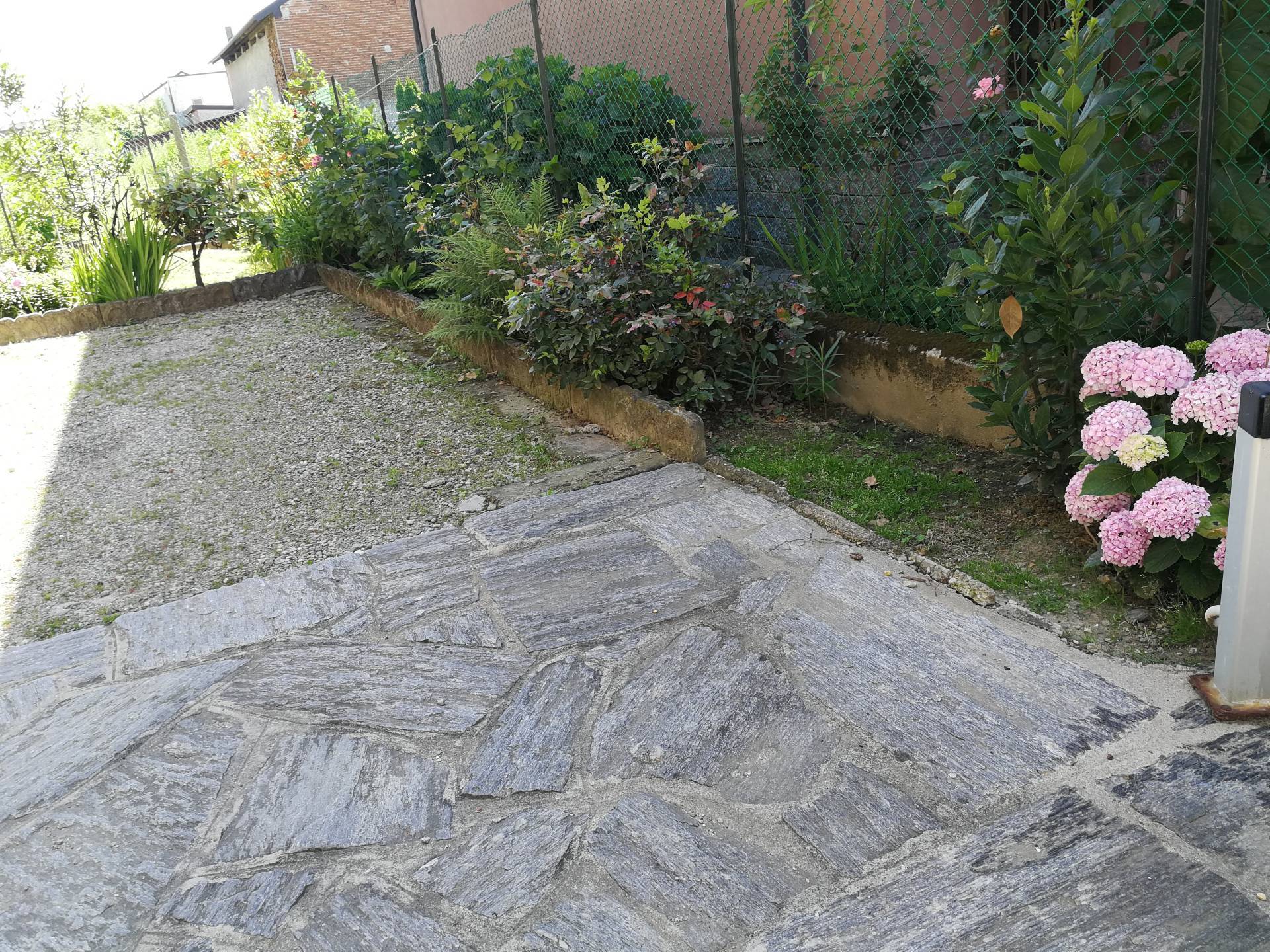 Villetta bifamigliare in vendita a Galliate