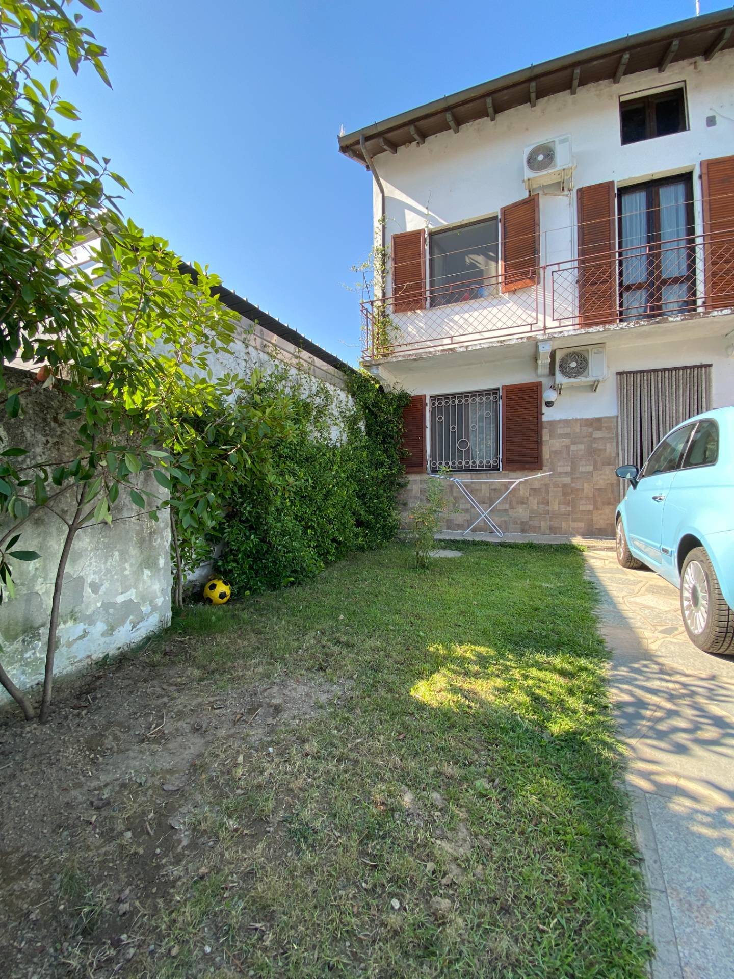 Casa indipendente in vendita a Borgolavezzaro