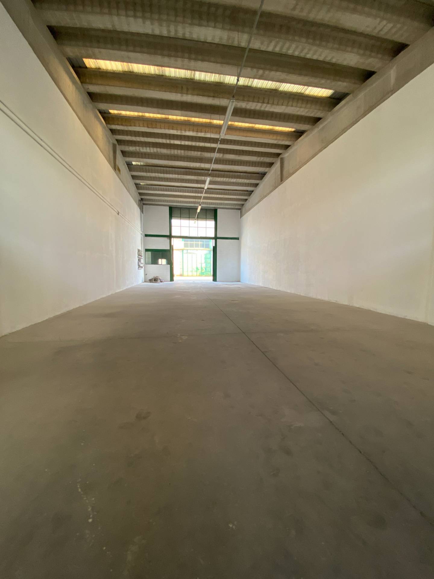 Capannone in affitto a Novara, S.Agabio - S. Rocco