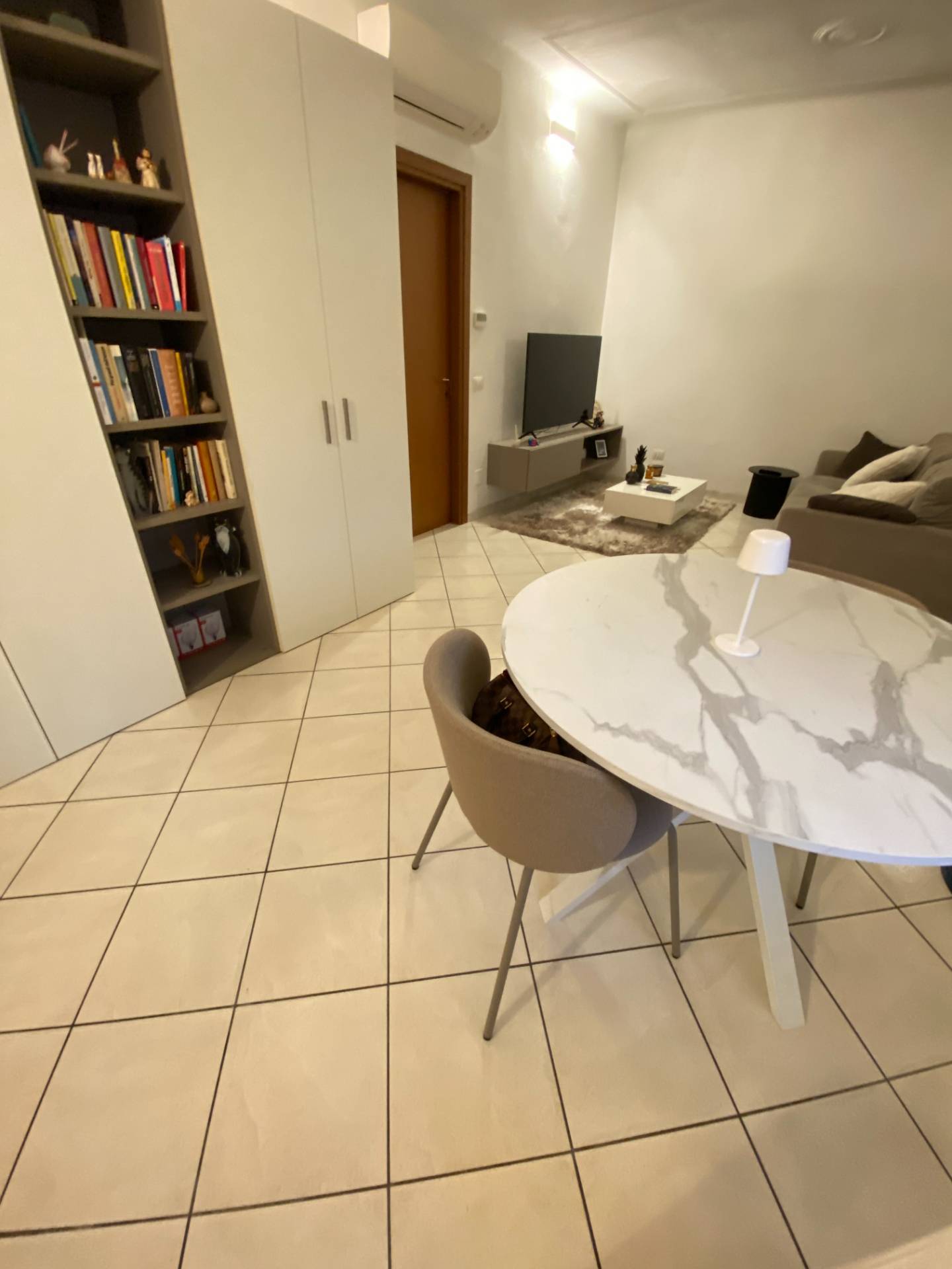 Appartamento in affitto a Novara, Centro