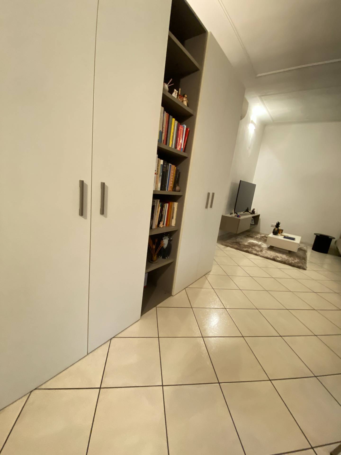 Appartamento in affitto a Novara, Centro