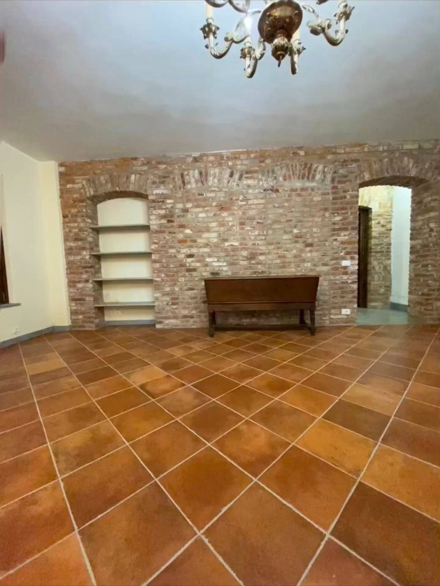 Casa indipendente in affitto a Novara, Periferia e Frazioni