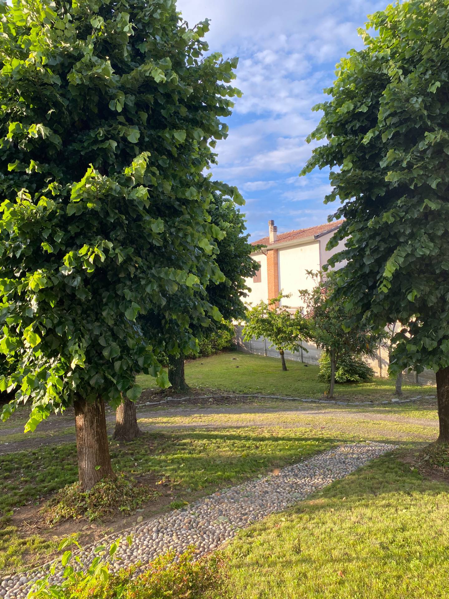 Casa indipendente in vendita a Sozzago