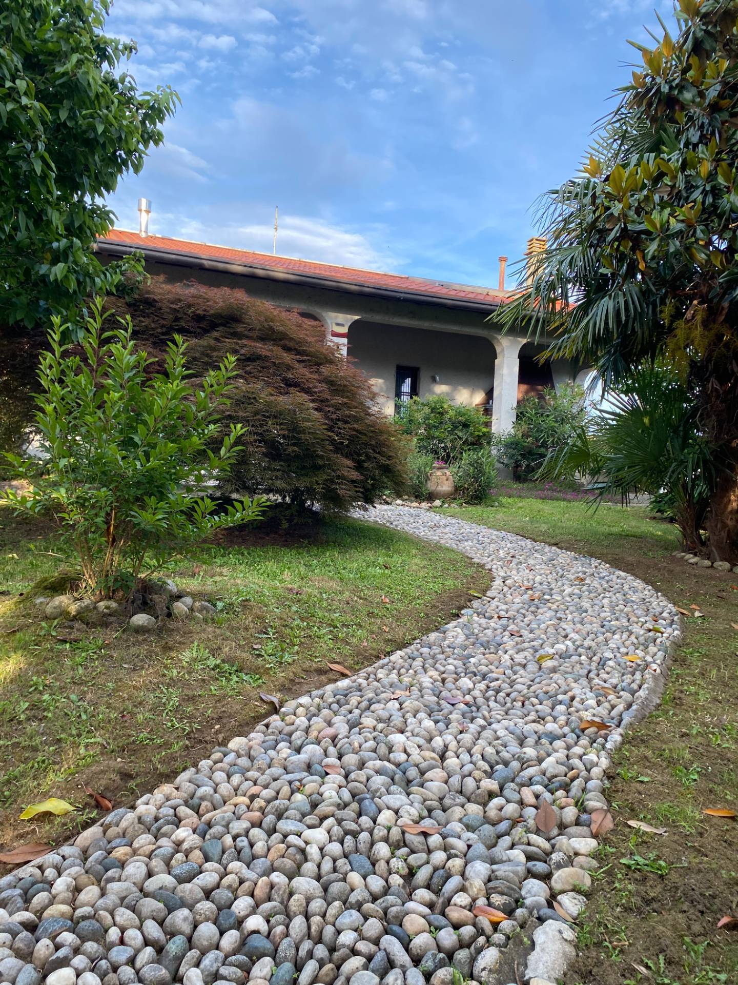 Casa indipendente in vendita a Sozzago