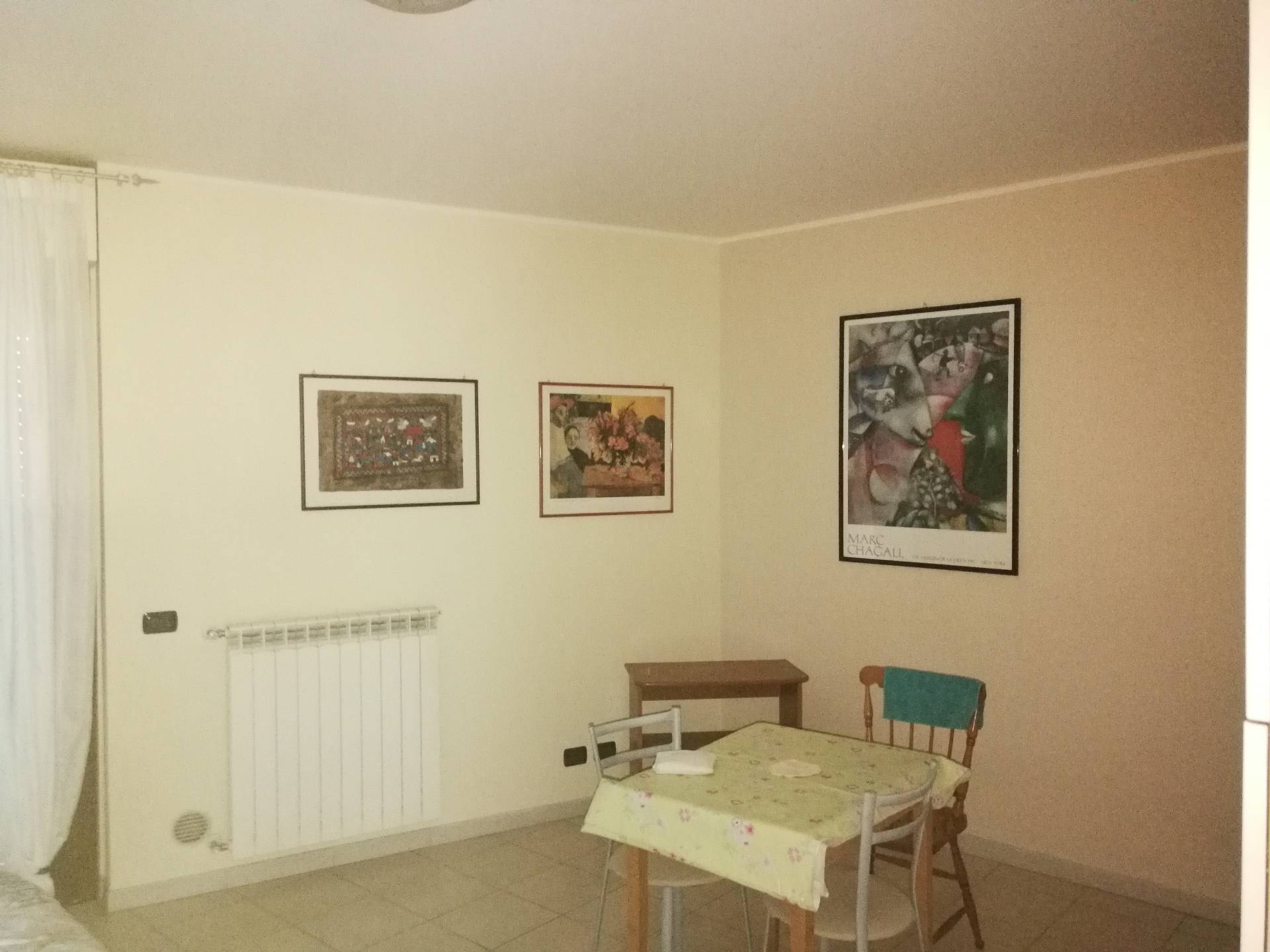 Appartamento in affitto a Novara, Centro