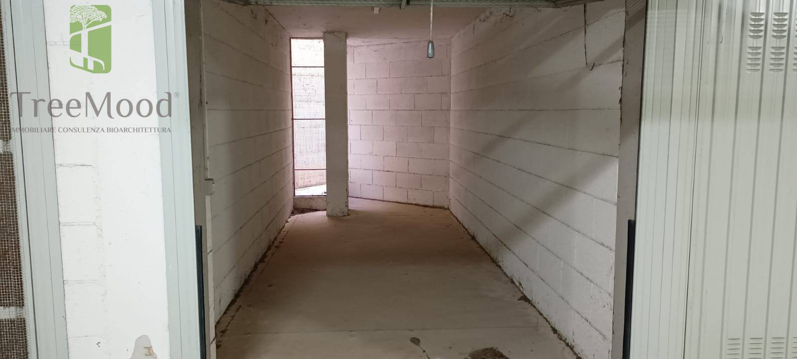 Box o garage in vendita a Aprilia