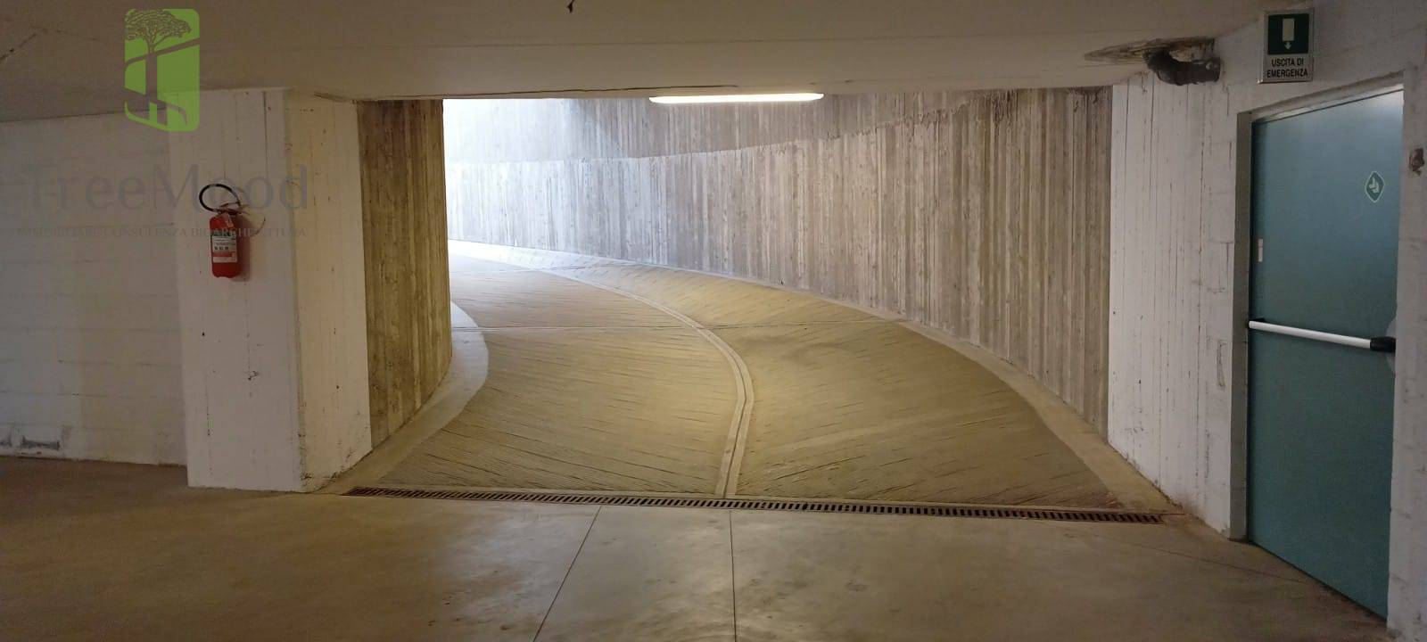 Box o garage in vendita a Aprilia