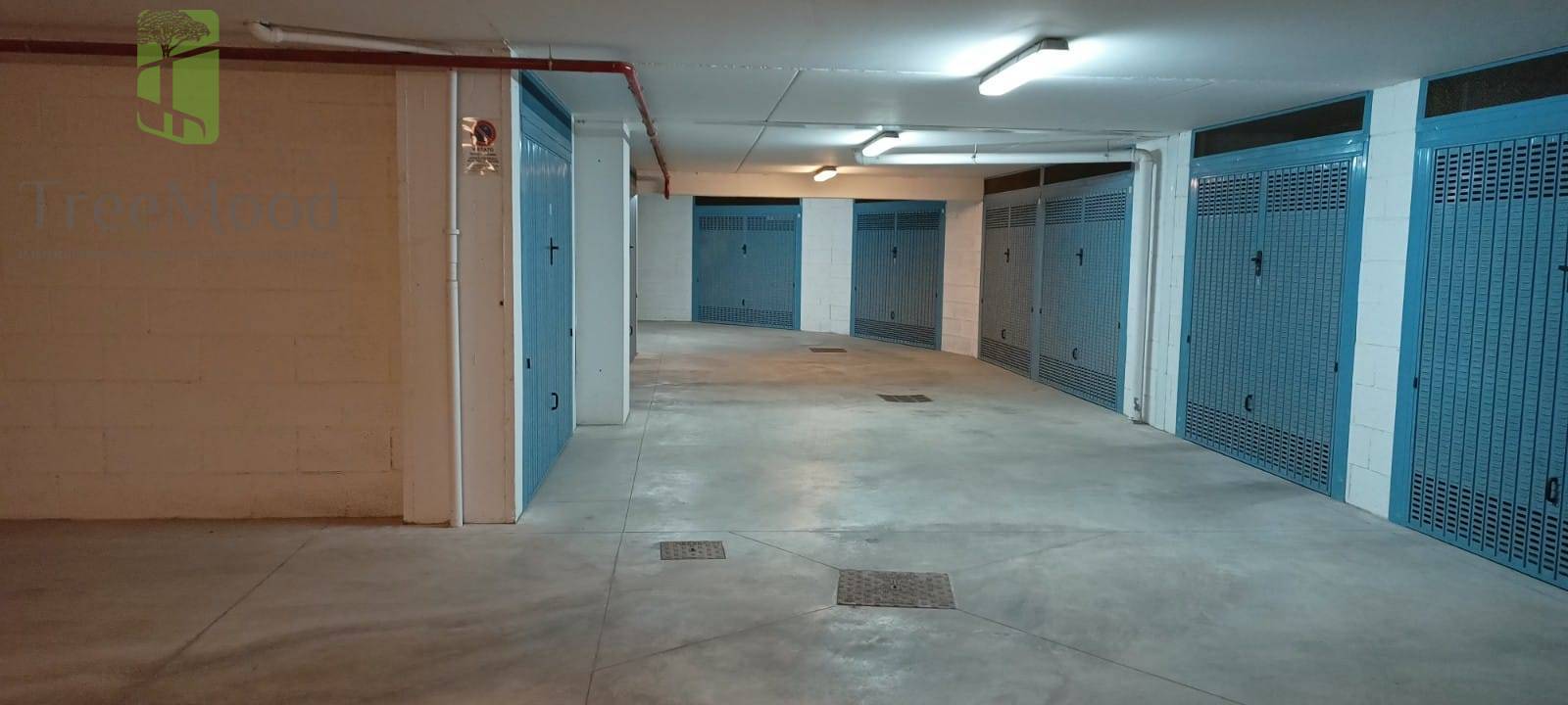 Box o garage in vendita a Aprilia