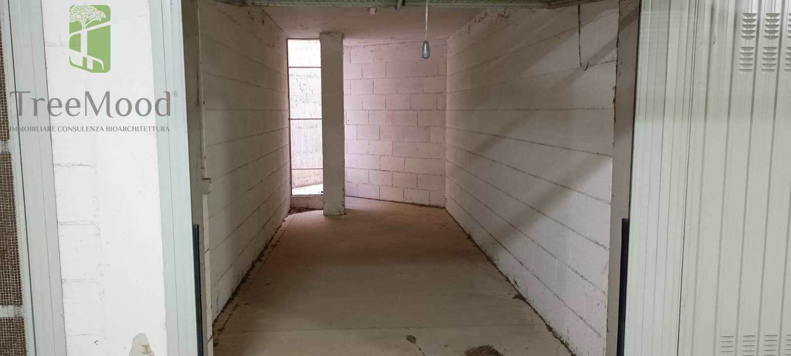 Box o garage in vendita a Aprilia