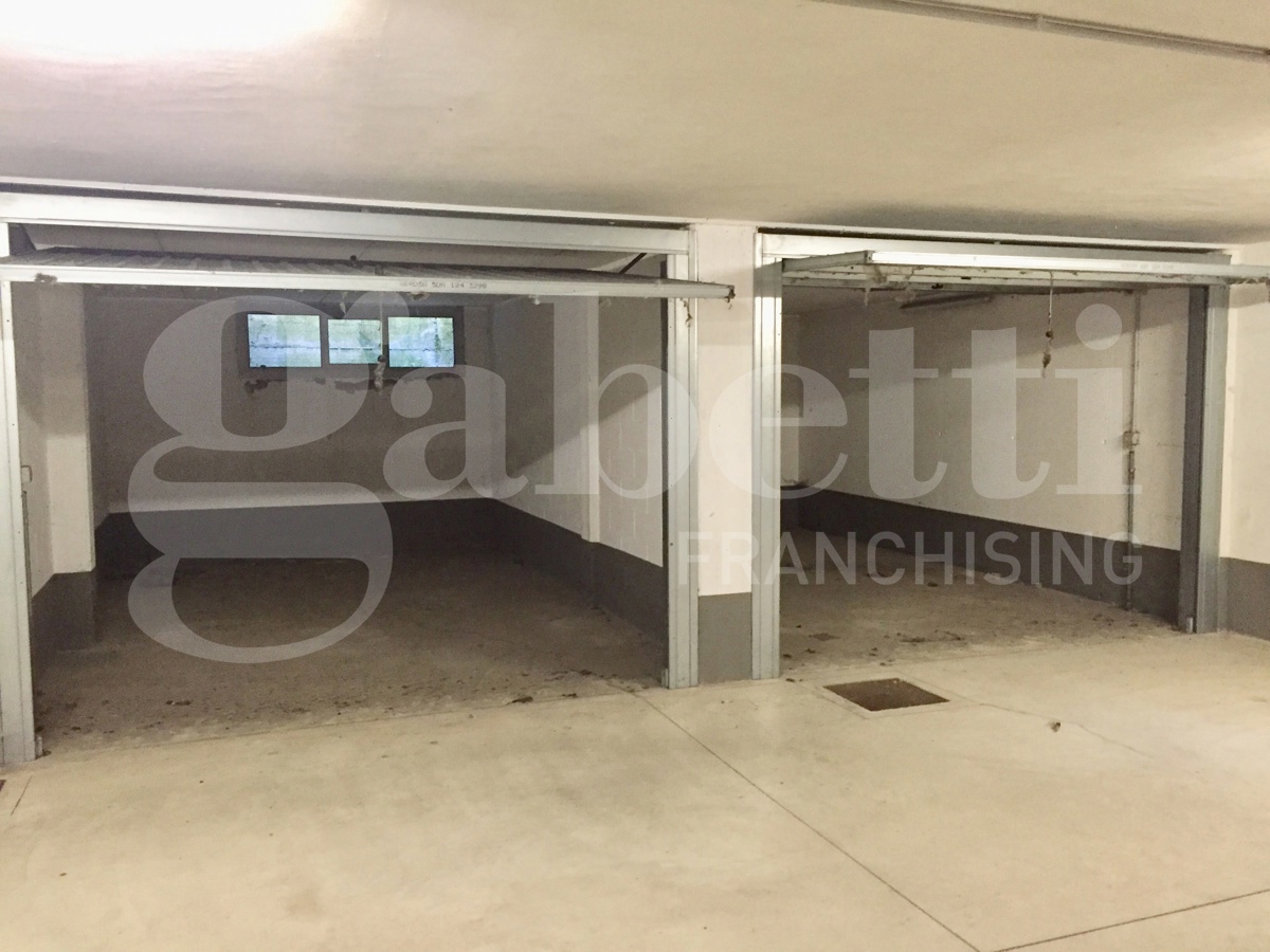 Box/Garage 24mq in vendita a Malgrate