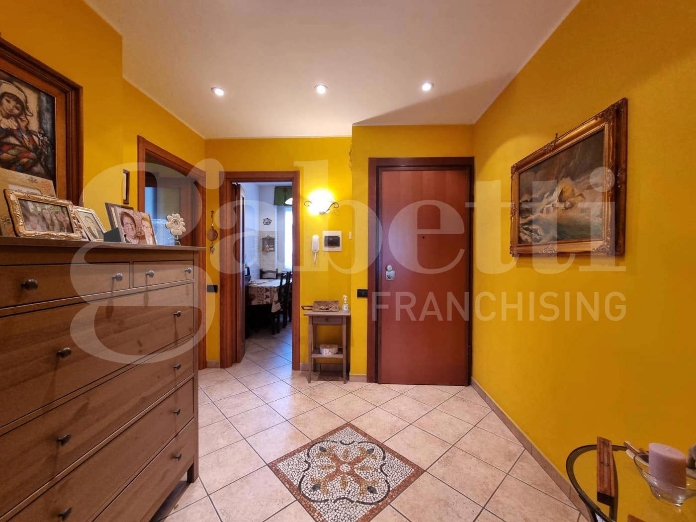 Trilocale ristrutturato a Lecco