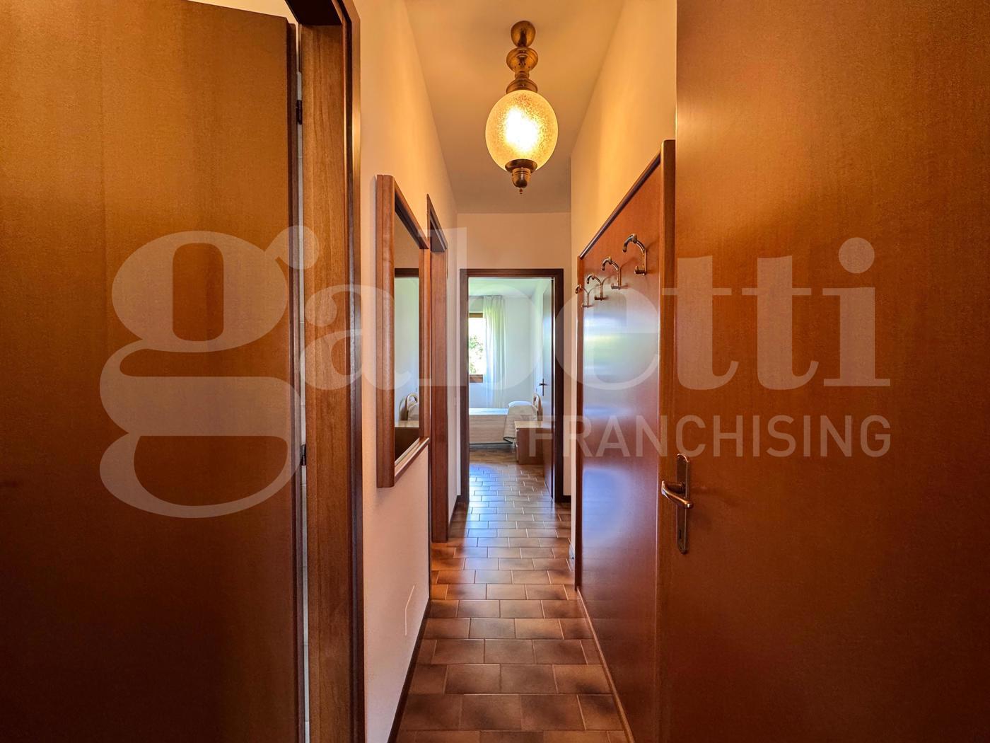 Trilocale arredato in affitto a Lecco