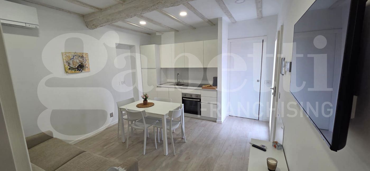 Bilocale arredato in affitto a Lecco