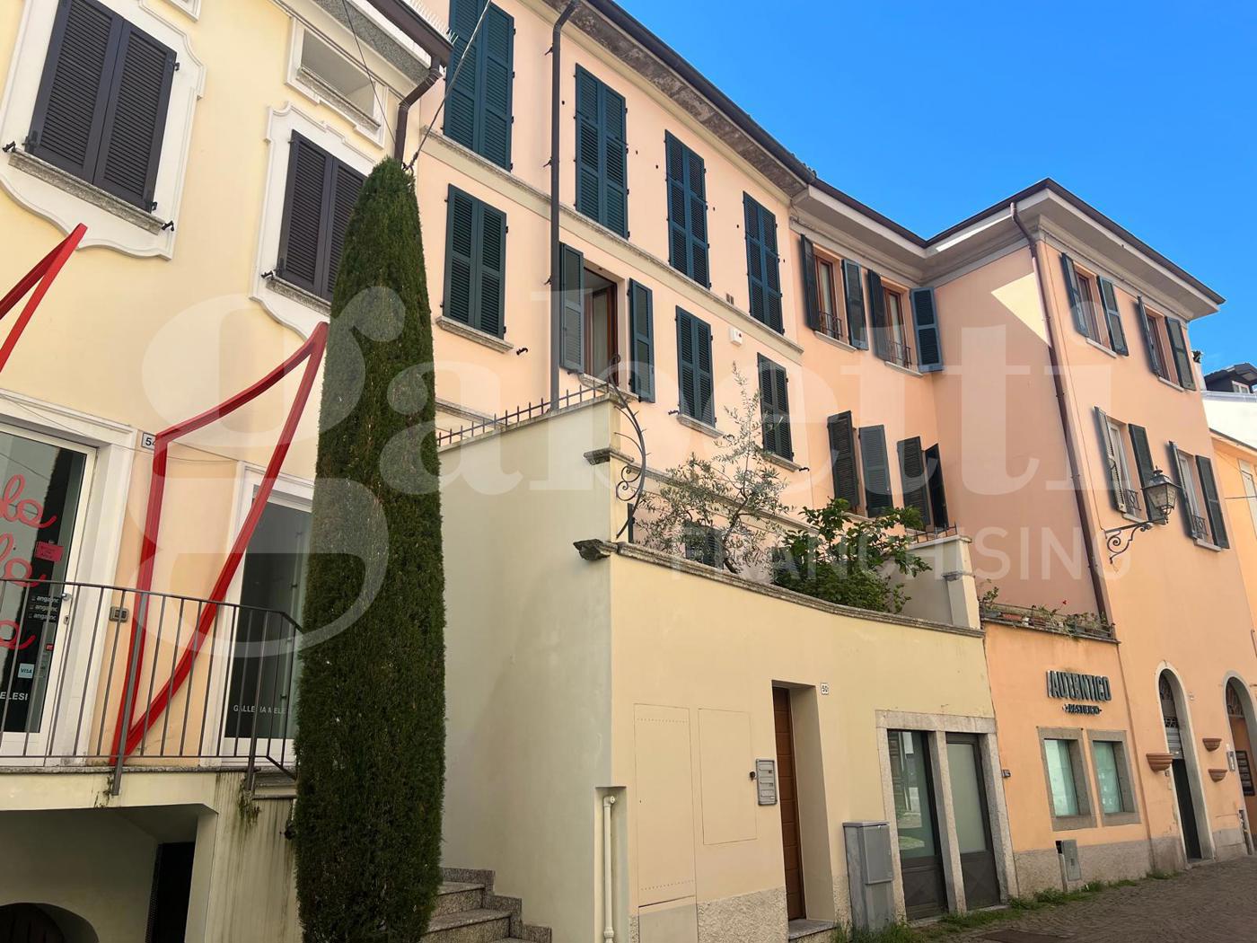 Bilocale arredato in affitto a Lecco