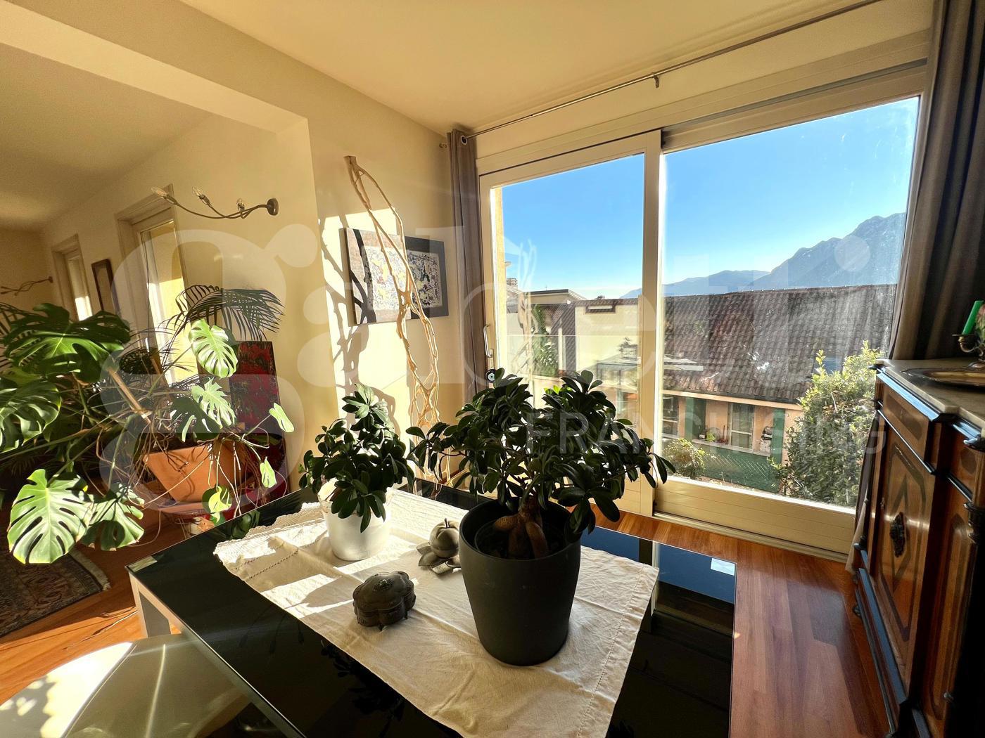 Villa con giardino a Lecco