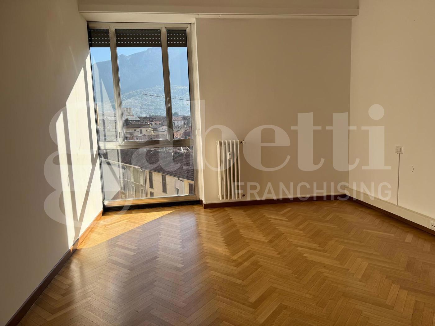 Ufficio in affitto a Lecco