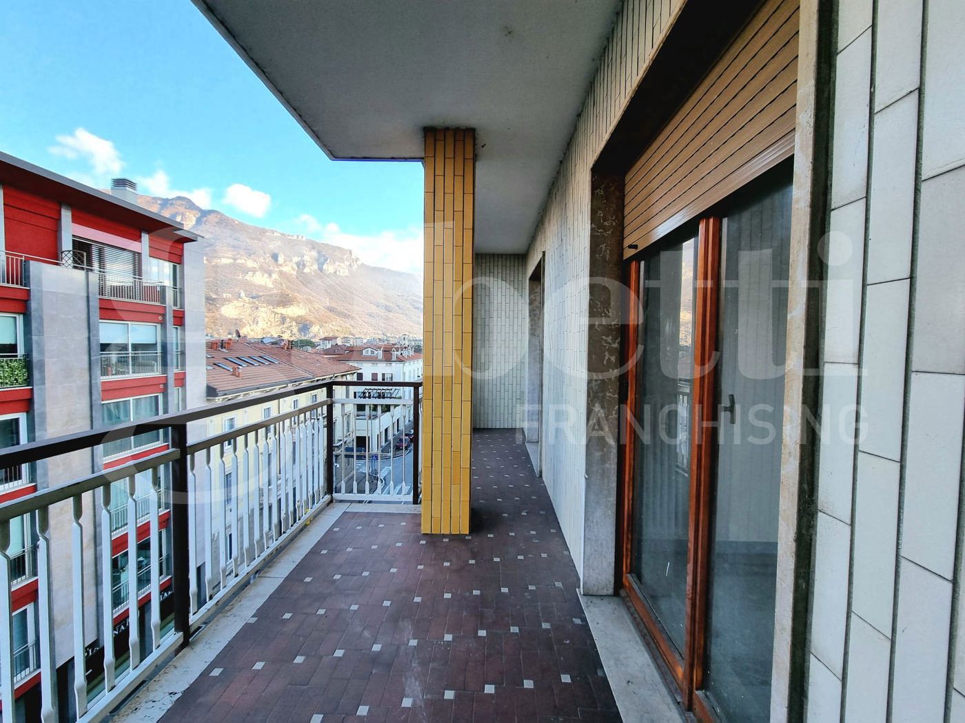 Quadrilocale in vendita a Lecco