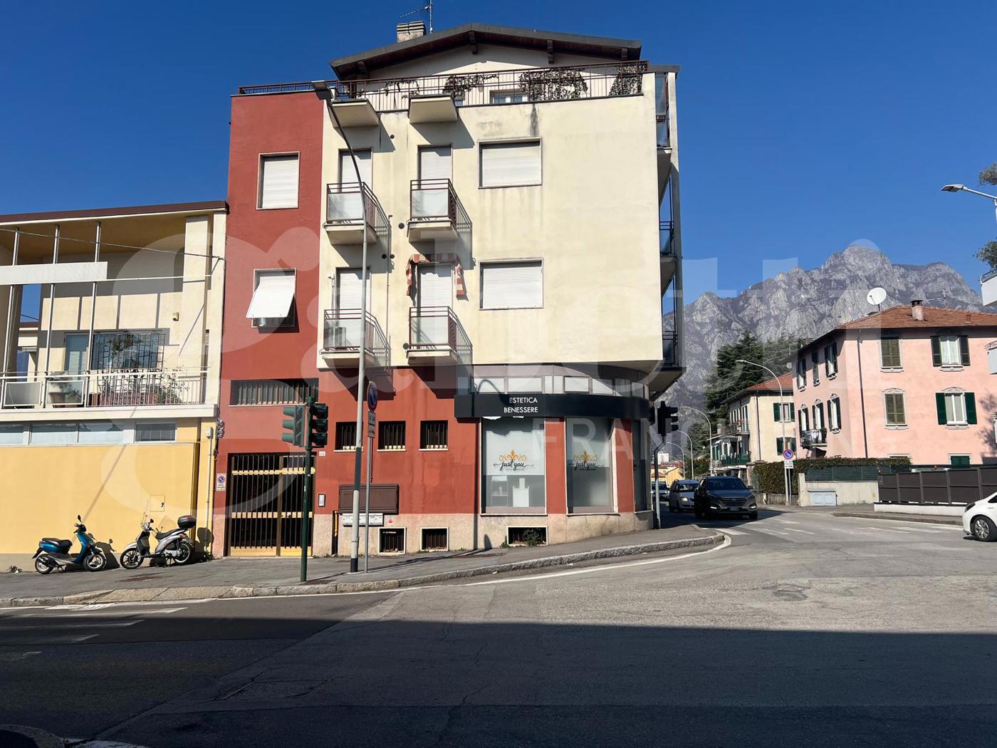 Trilocale in vendita a Lecco
