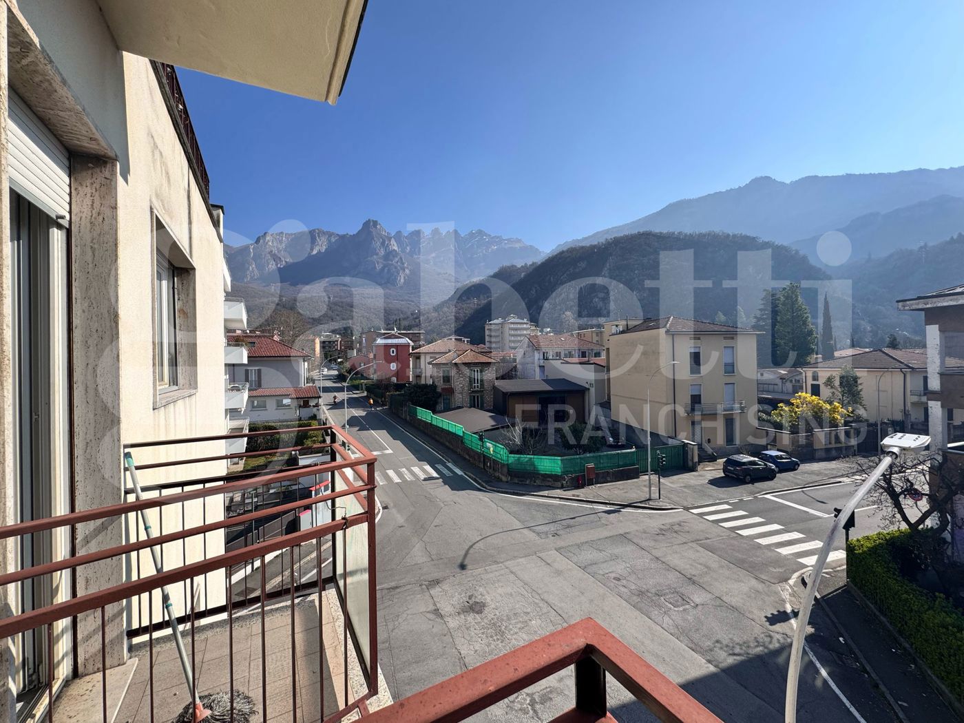 Trilocale in vendita a Lecco