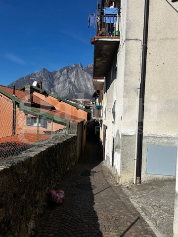 Bilocale da ristrutturare a Lecco