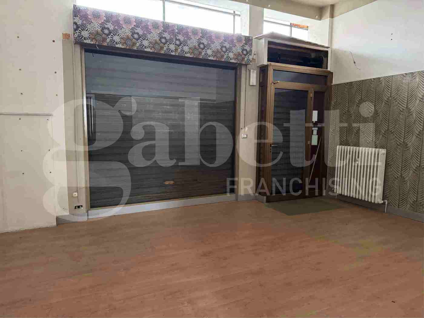 Negozio in vendita a Lecco