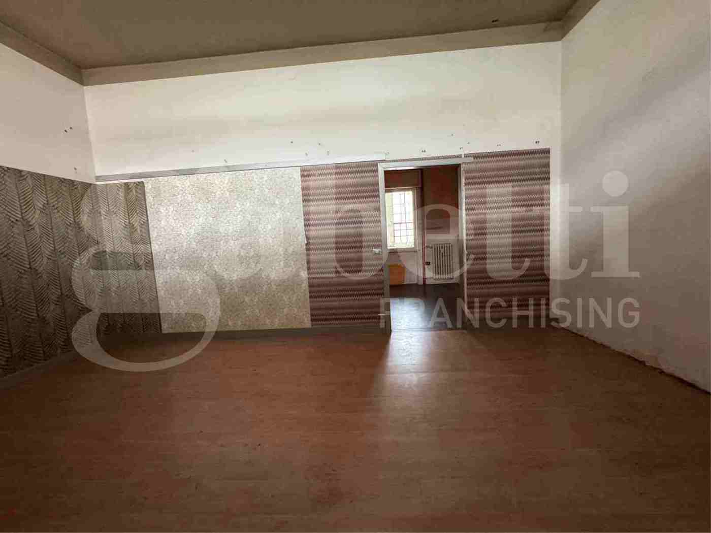 Negozio in vendita a Lecco