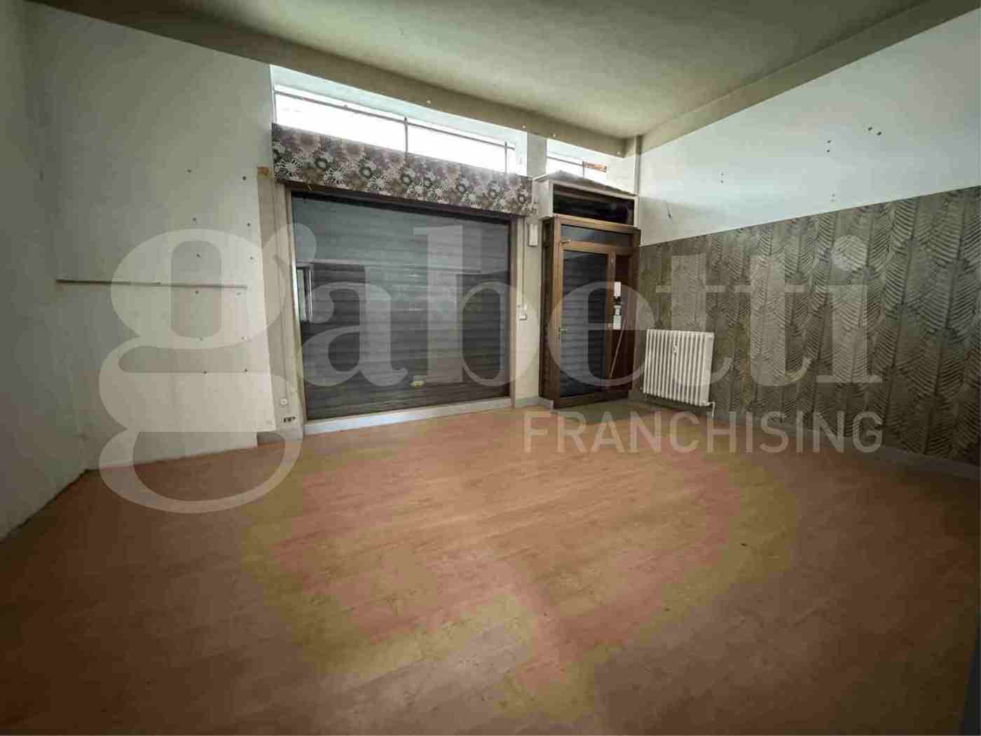 Negozio in vendita a Lecco