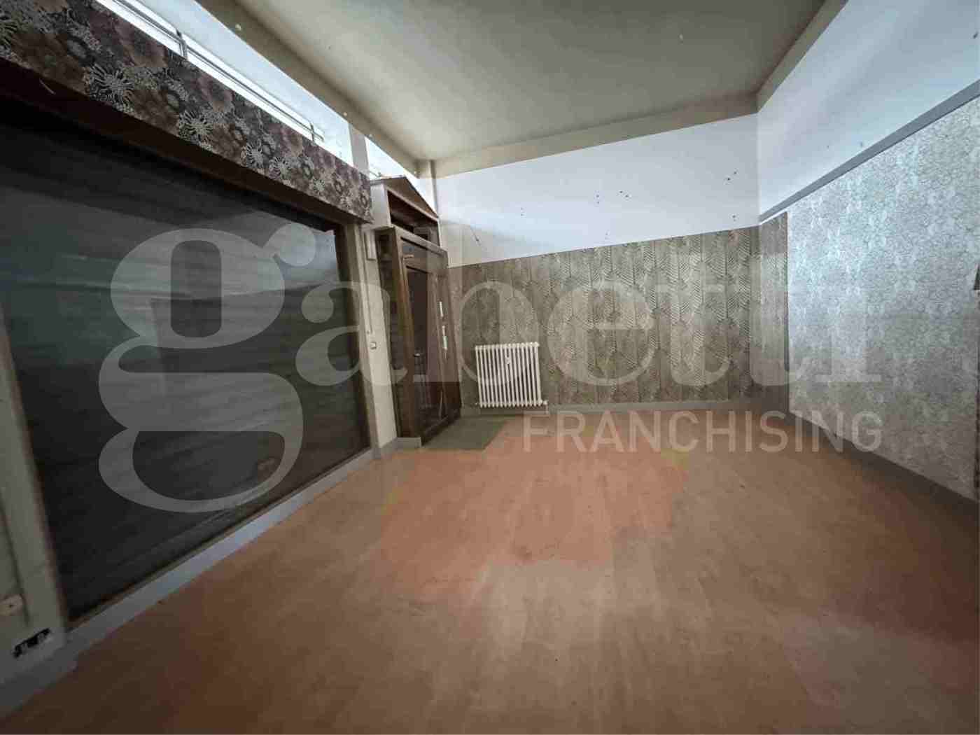 Negozio in vendita a Lecco