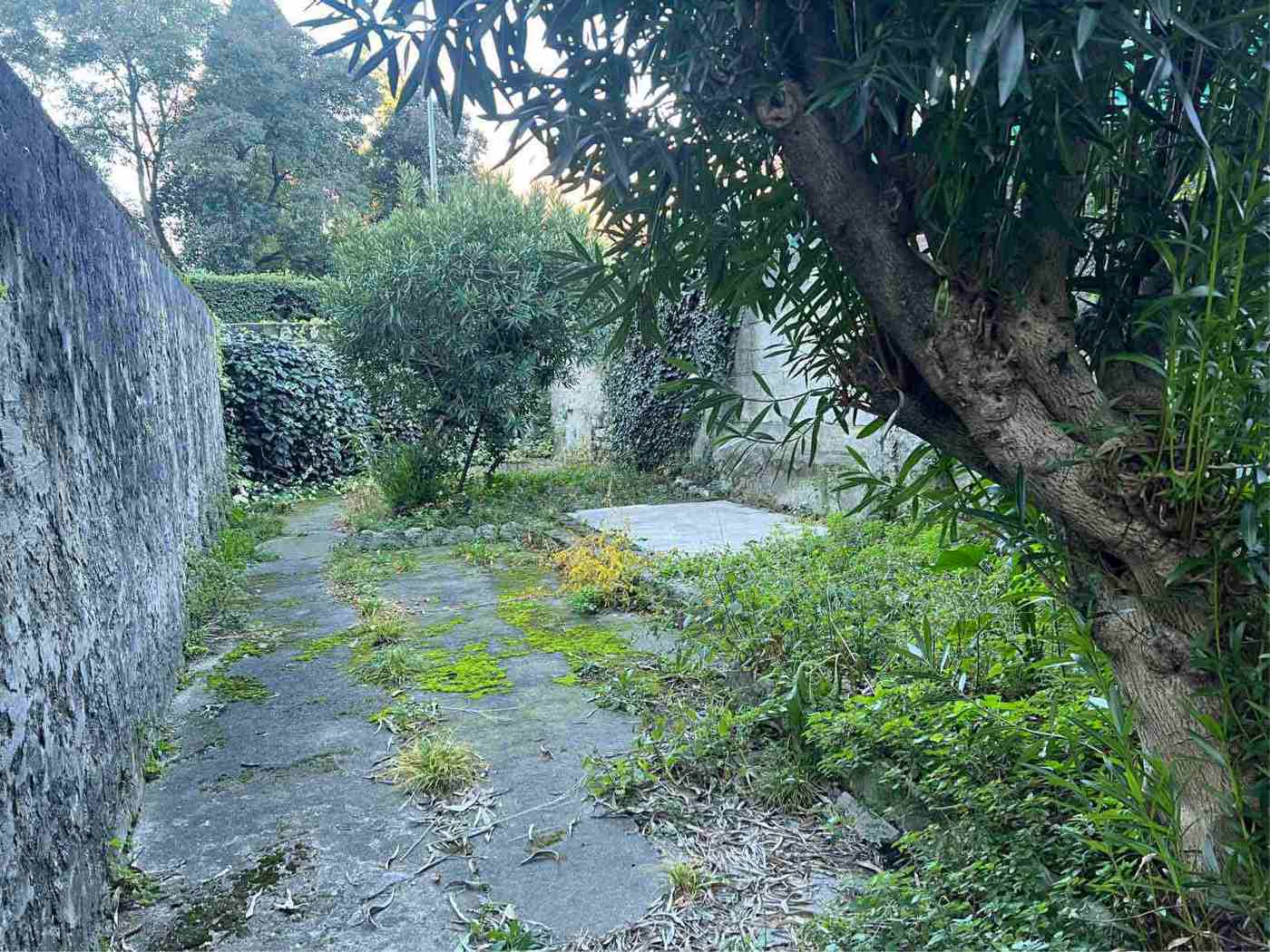 Casa indipendente con giardino a Lecco