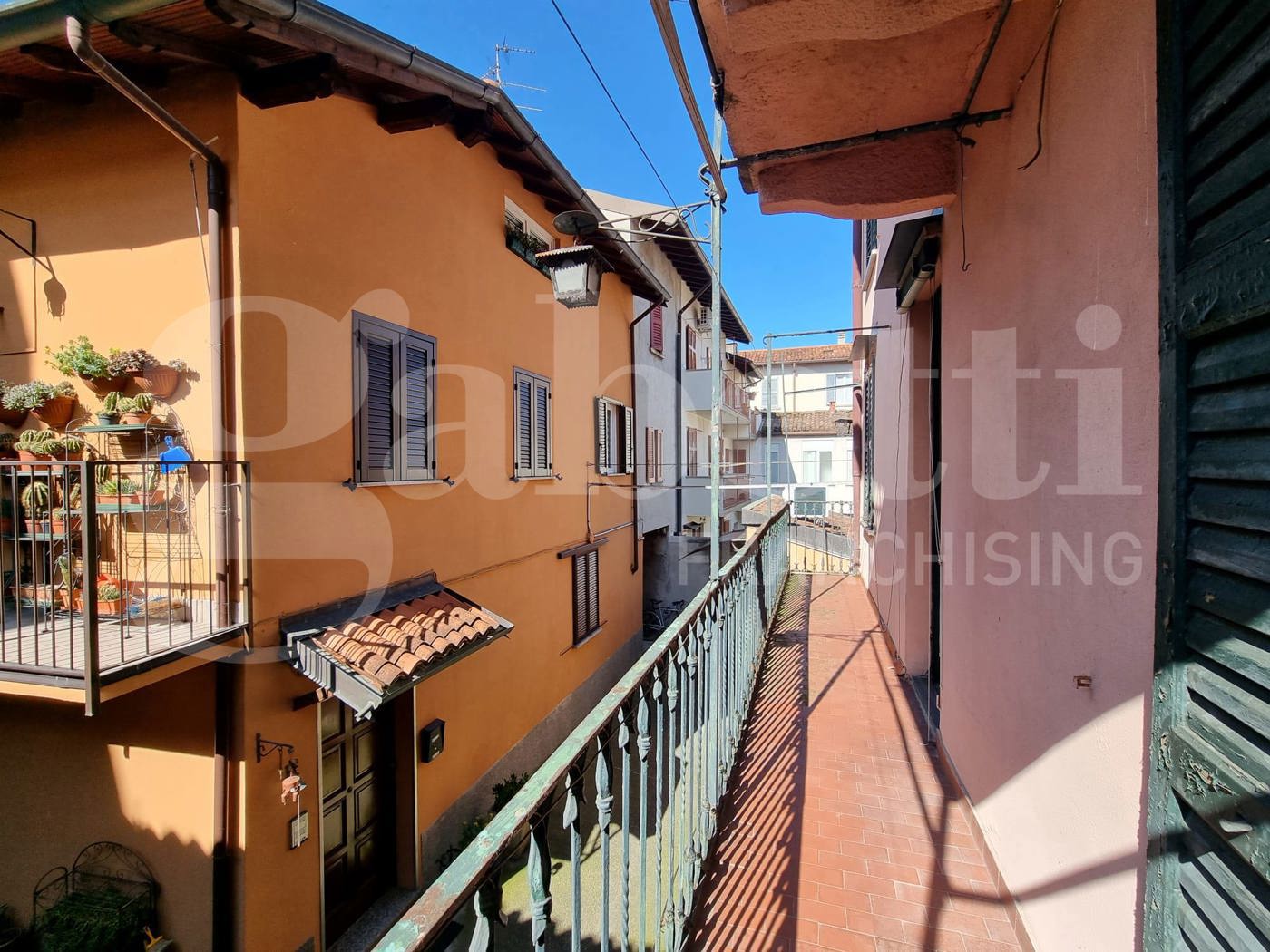 Casa indipendente con giardino a Lecco