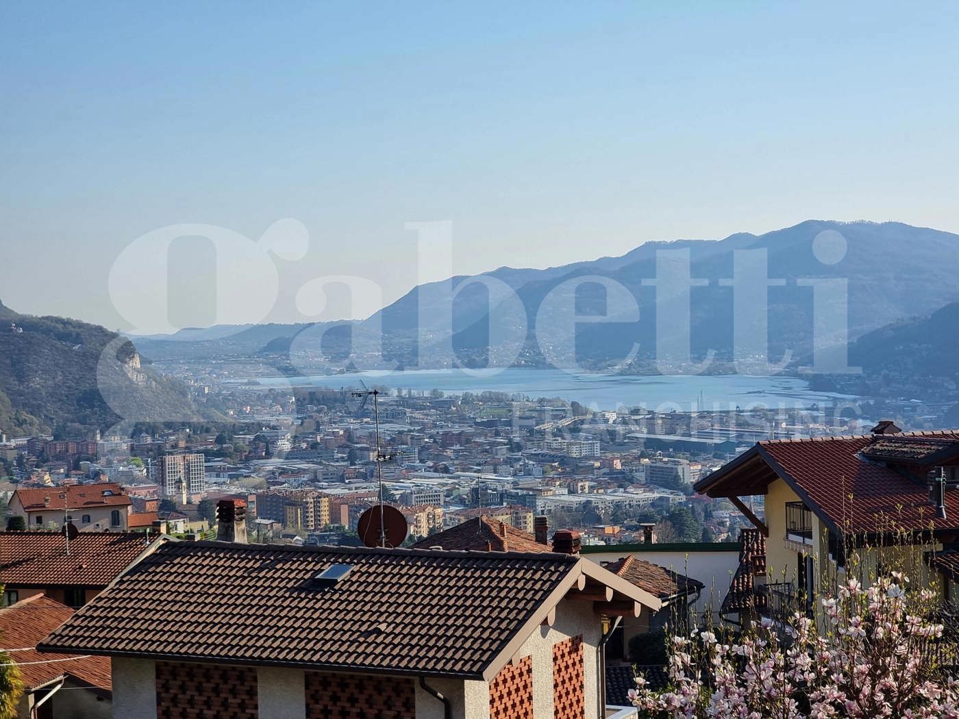 Appartamento in vendita a Lecco