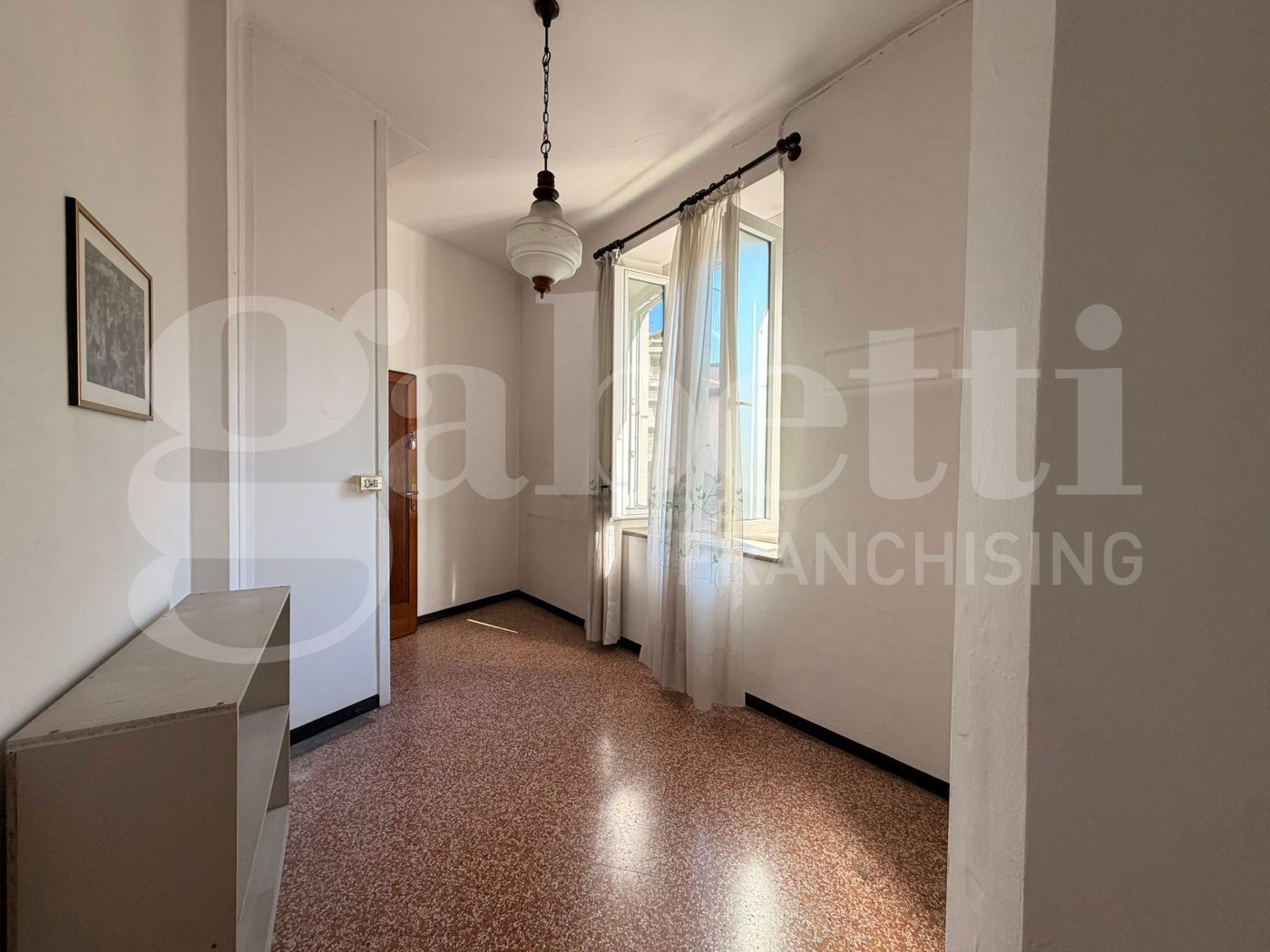 Bilocale da ristrutturare a Lecco